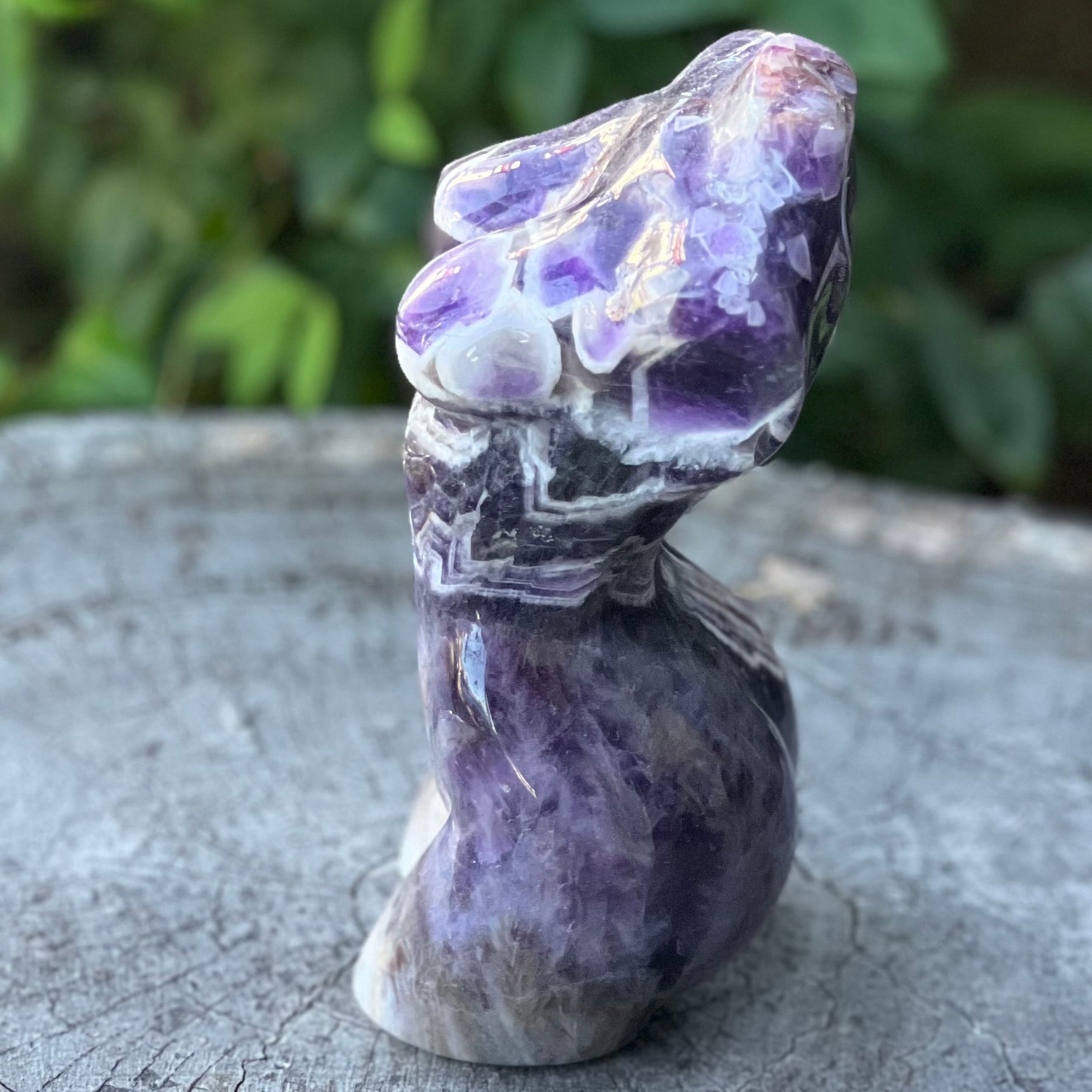 Chevron Amethyst Lady Body Carving