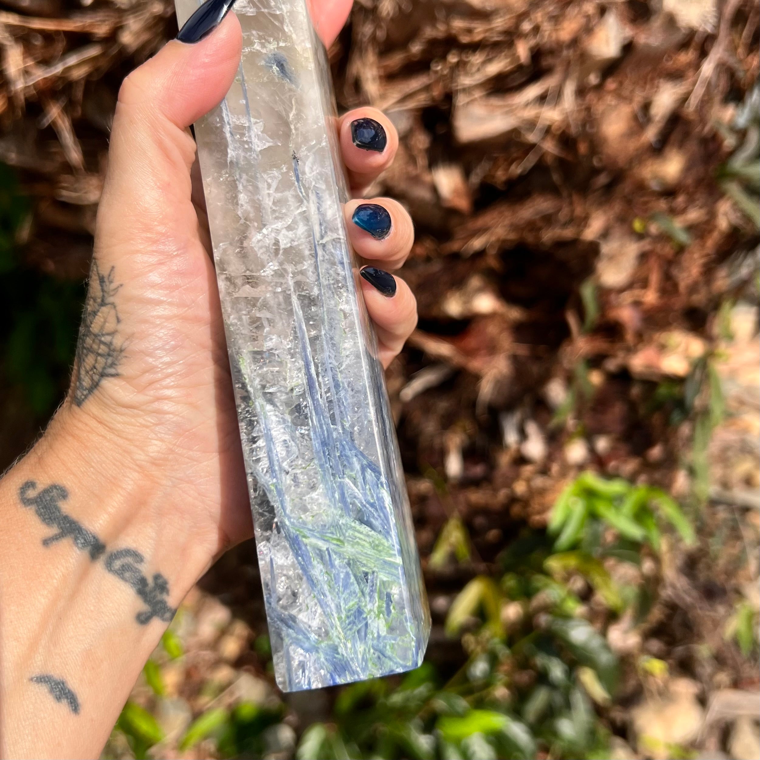 Blue Kyanite in Quartz Tower