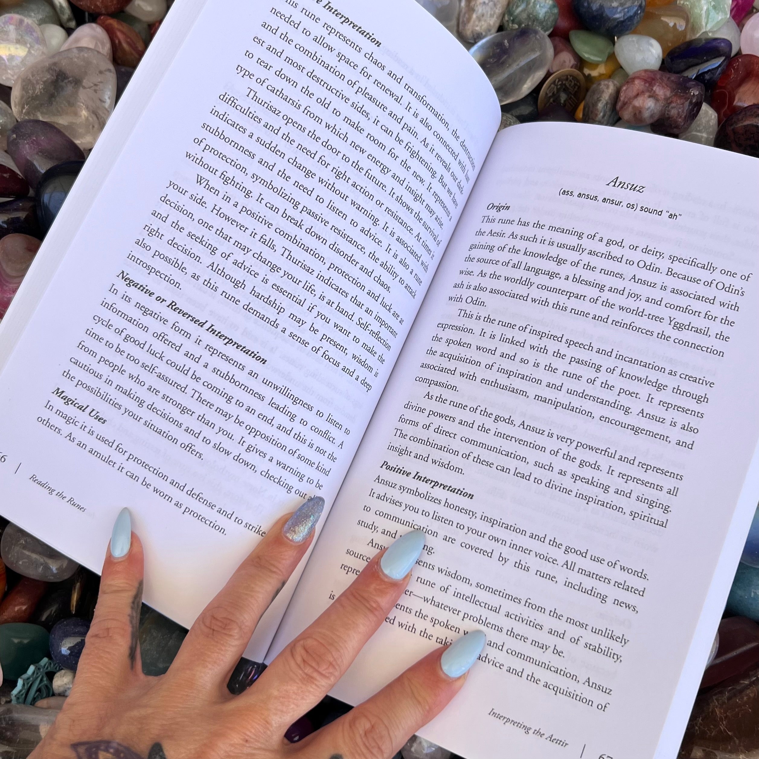 Reading The Runes Book
