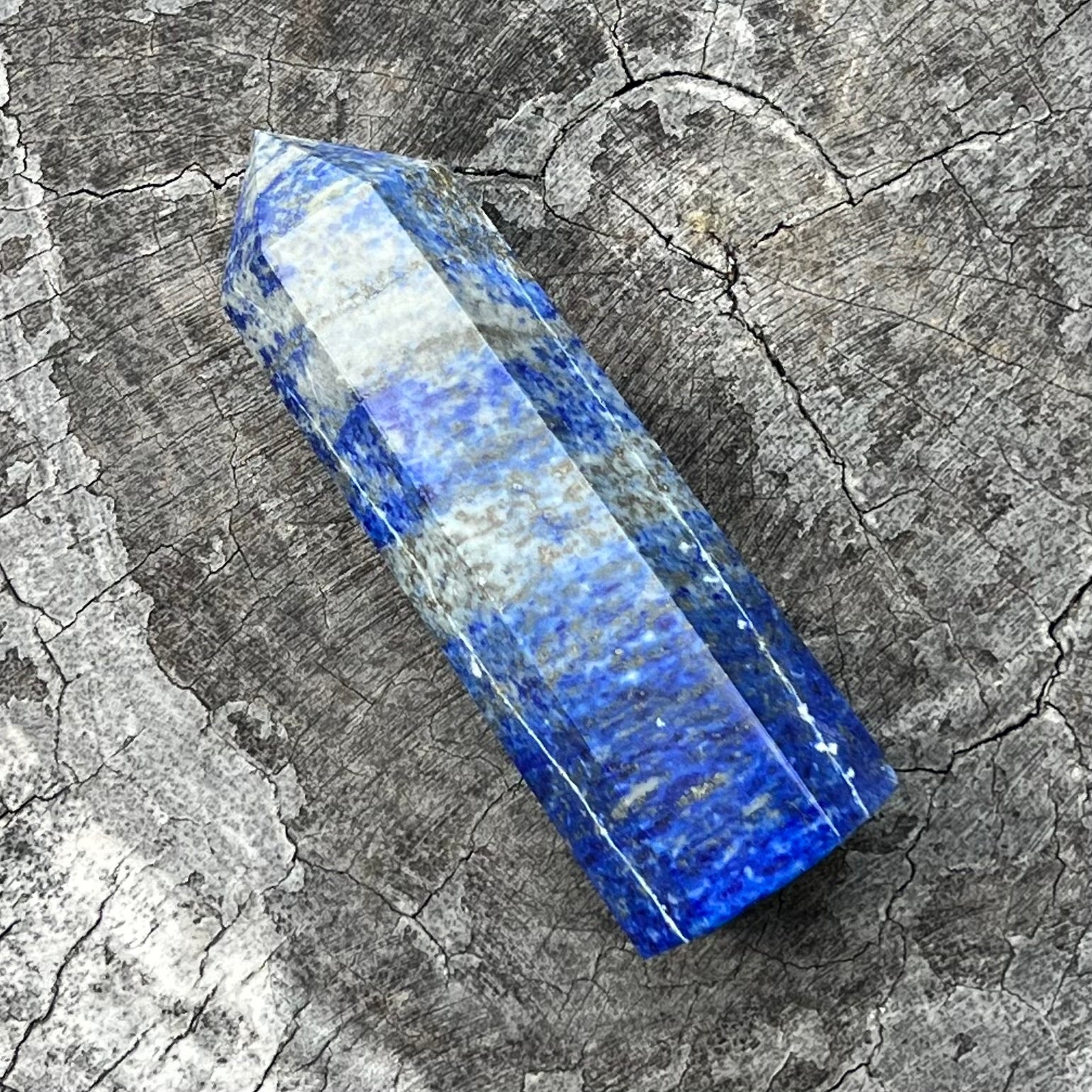 Mittlerer Generatorturm aus Lapislazuli