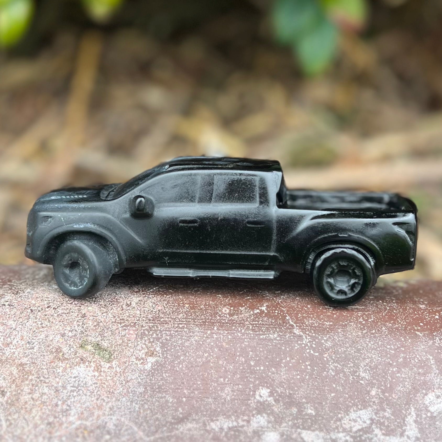 Black Obsidian Ute Carving
