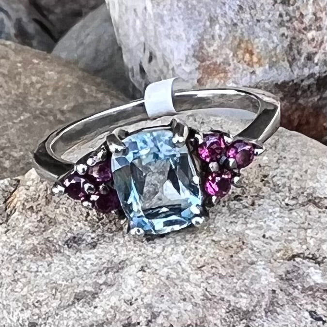 Blue Topaz & Rhyolite Garnet ~ Sterling Silver Ring ~ 7.5