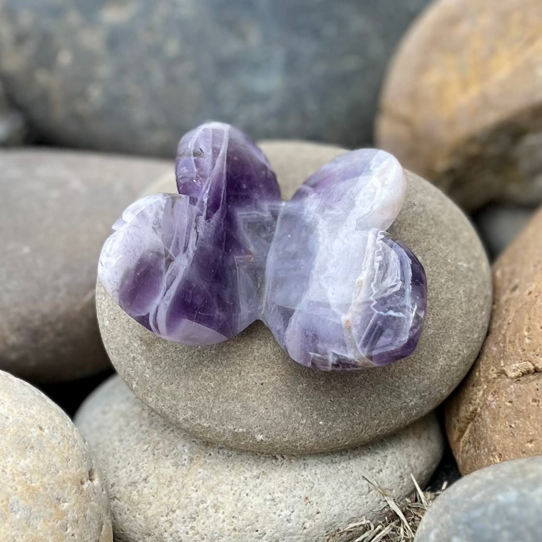 Amethyst Butterfly Carving (1)