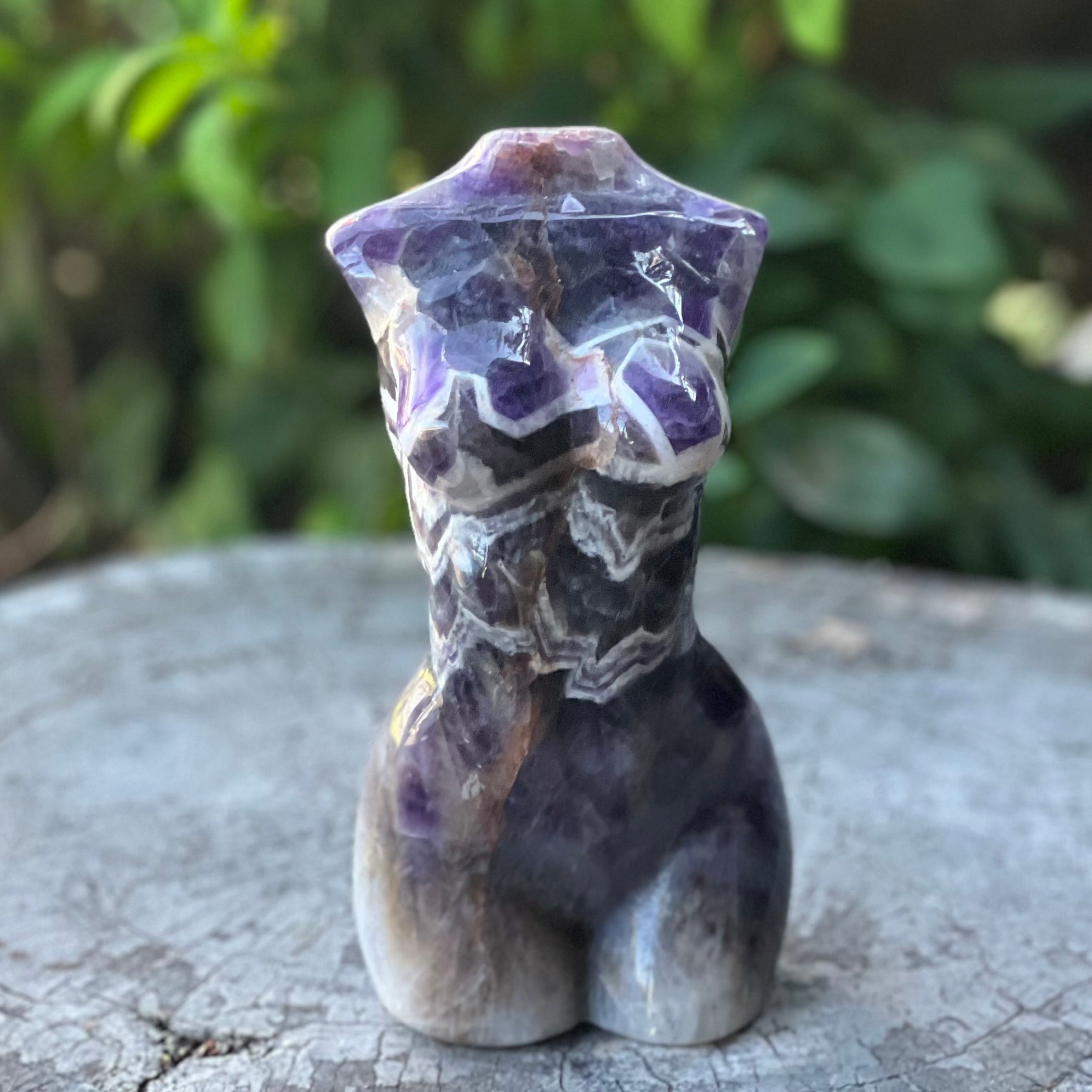 Chevron Amethyst Lady Body Carving