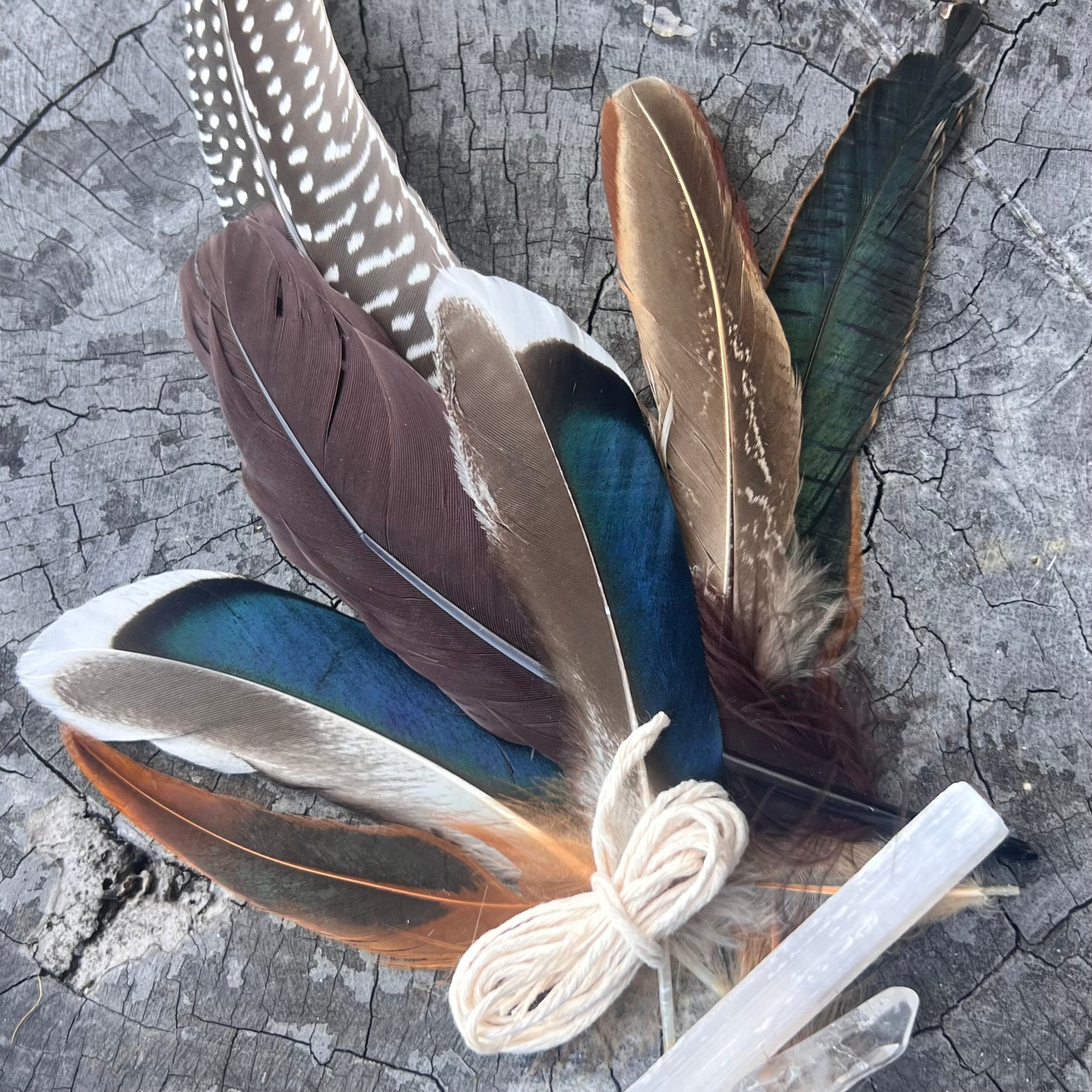DIY Make your own smudge wand kit ~ Earthy Vibes