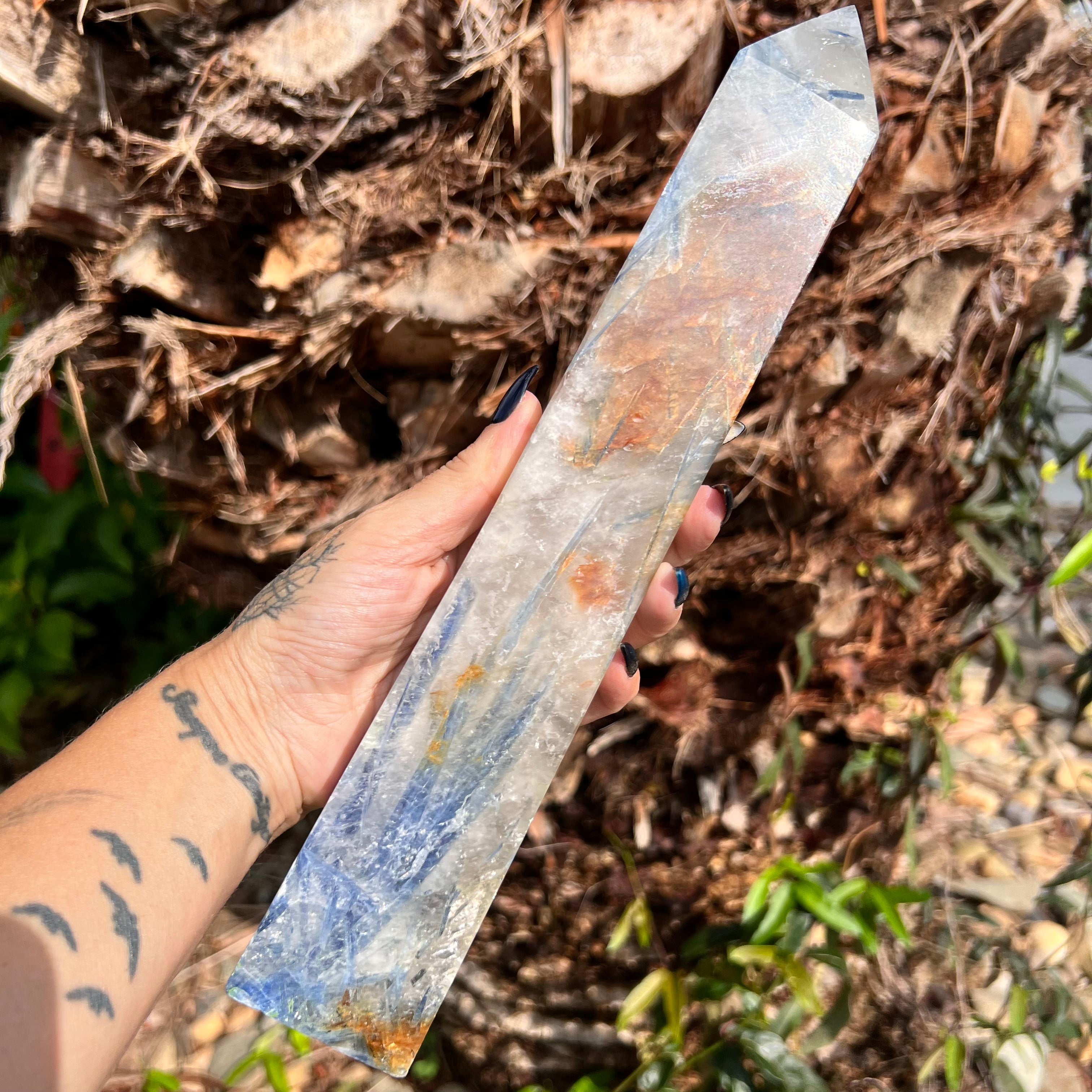 Blue Kyanite in Quartz Tower