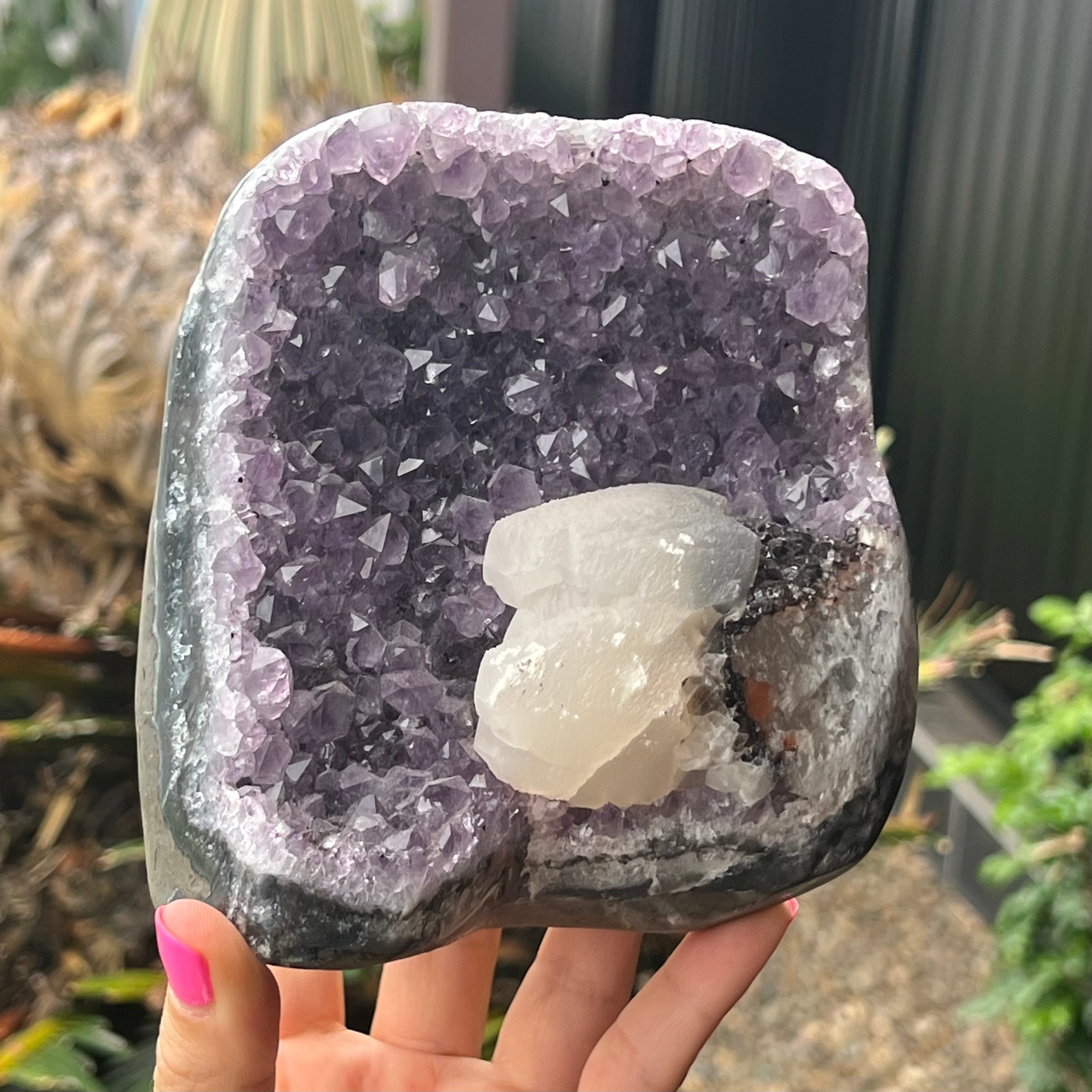 Amethyst Geode Cave