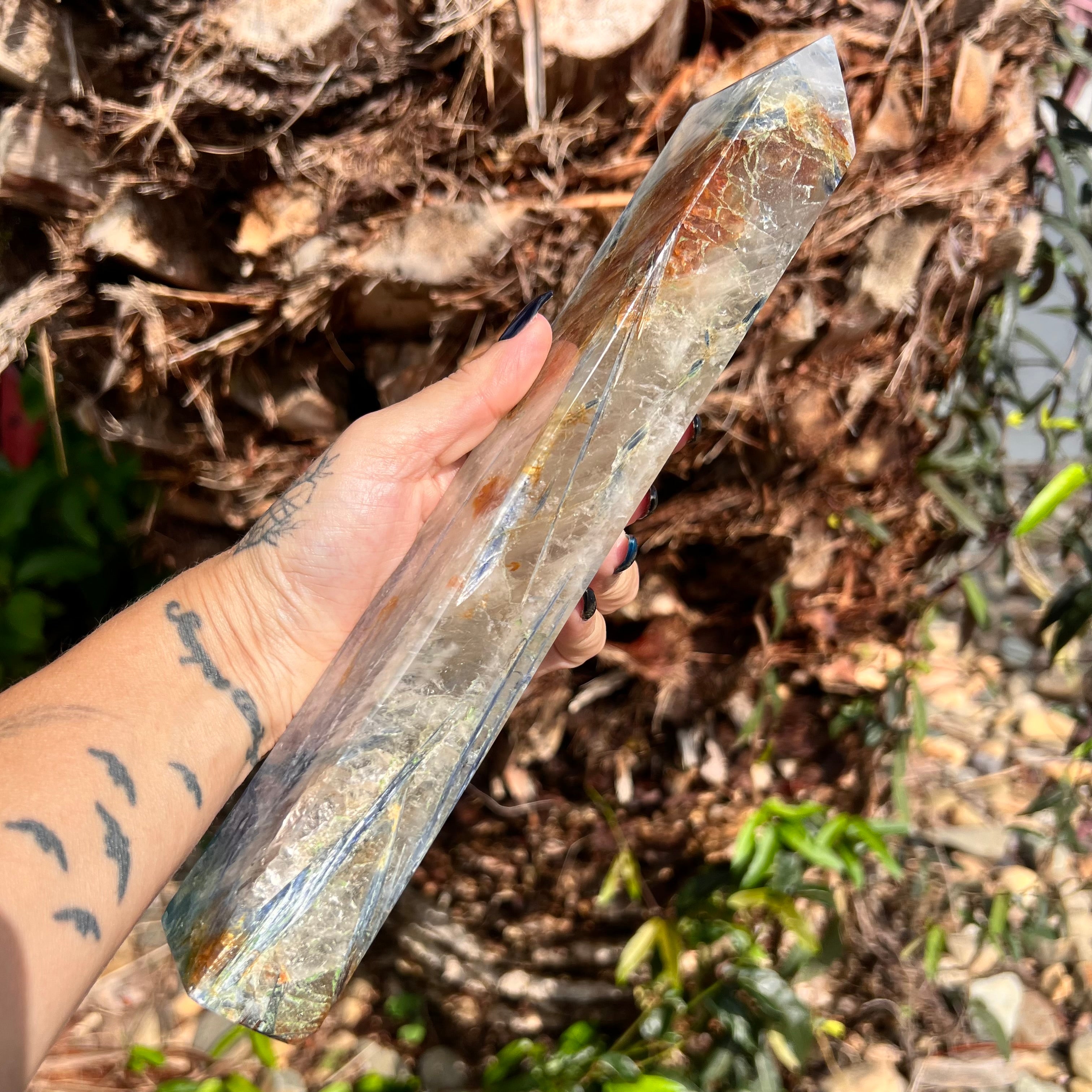 Blue Kyanite in Quartz Tower