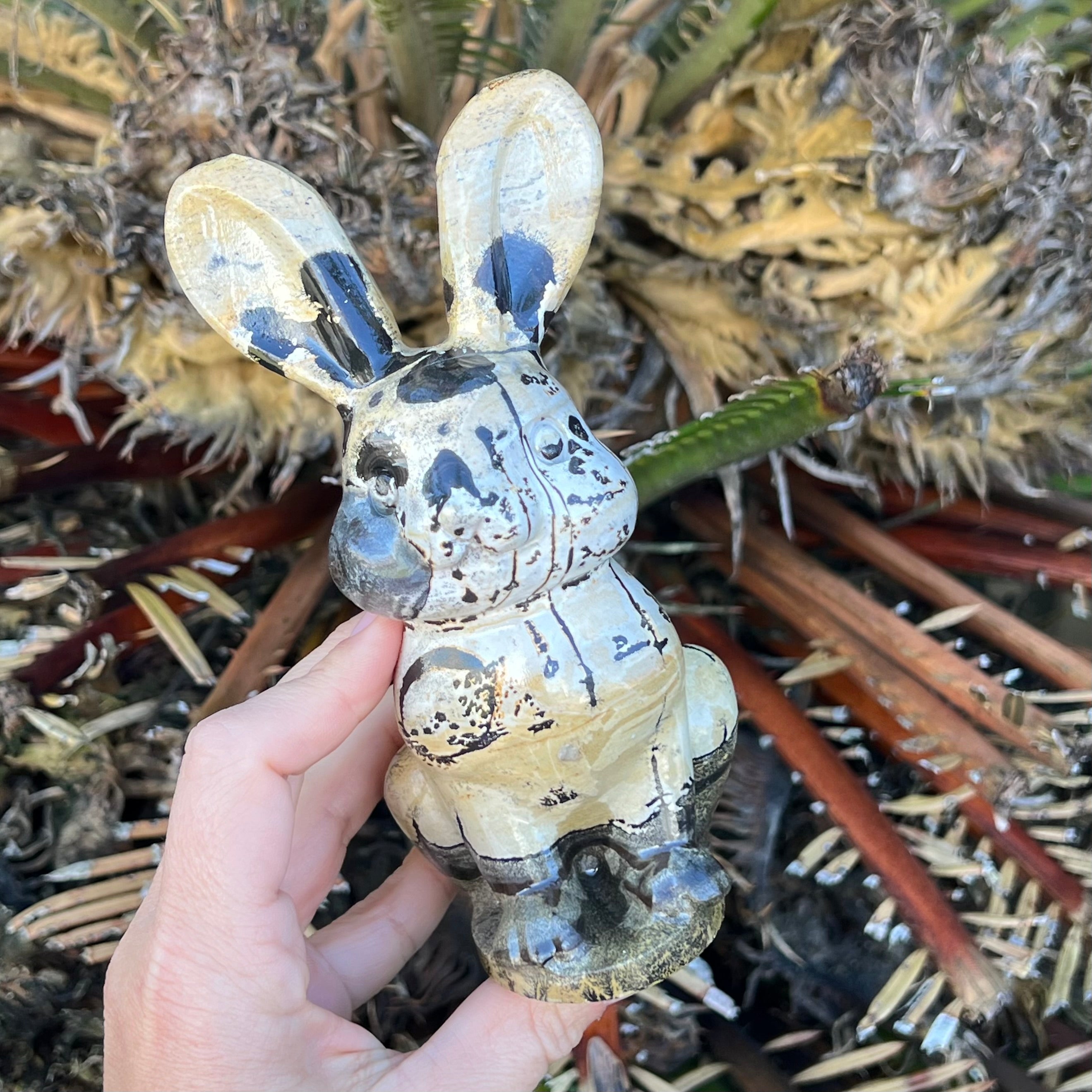 Septarian Rabbit Carving