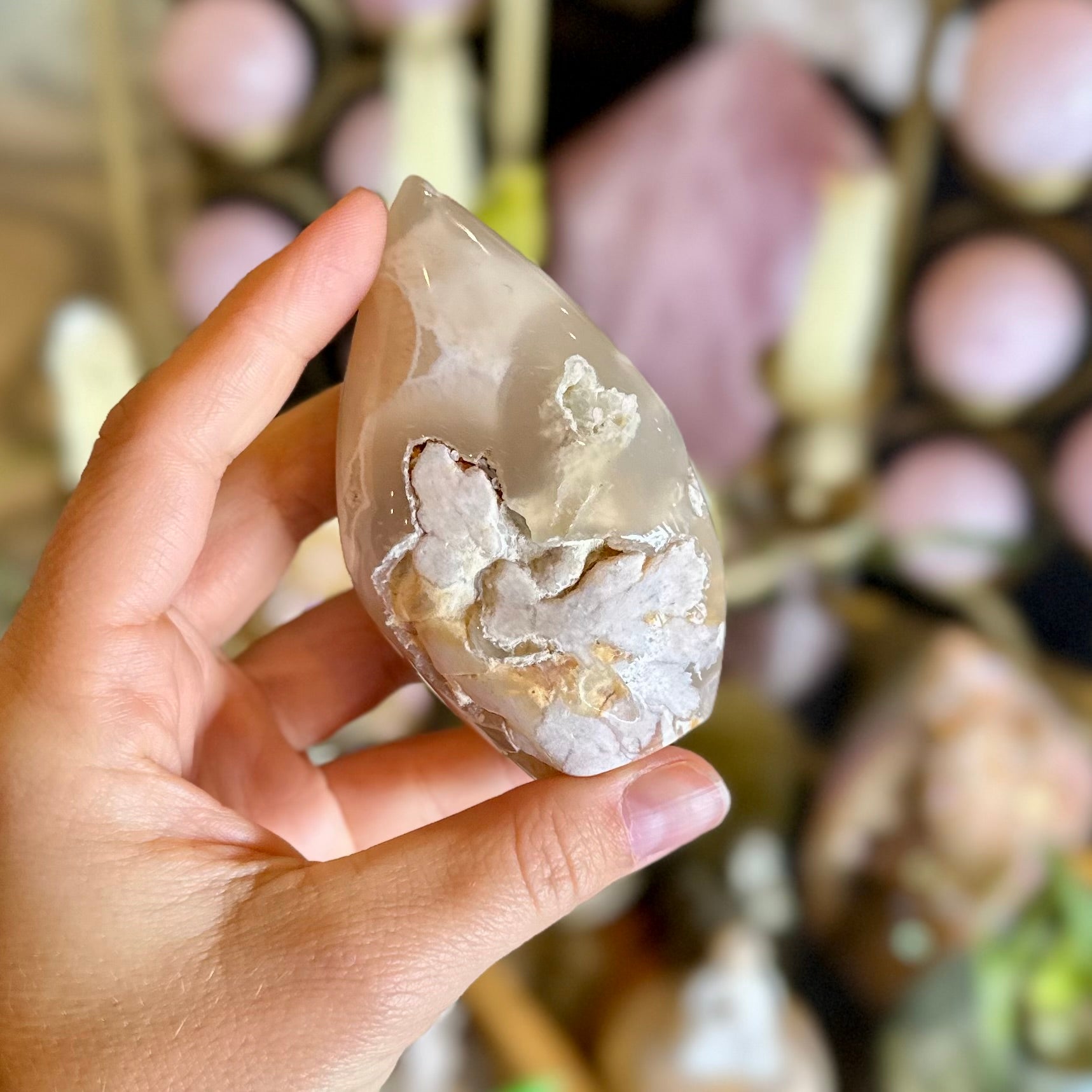 Flower Agate Carving