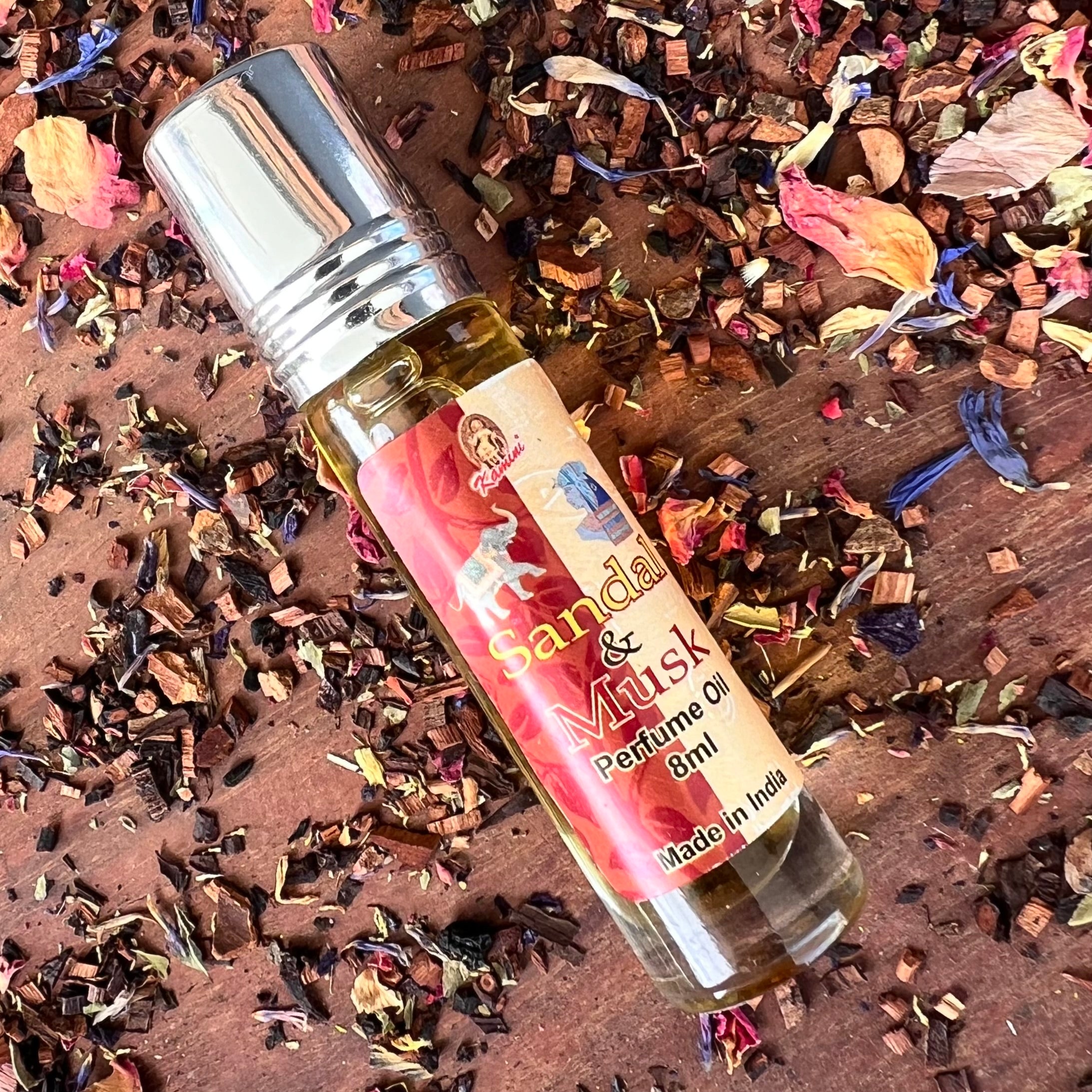 Sandalwood & Musk Kamini Perfume Roll On Oil 8ml