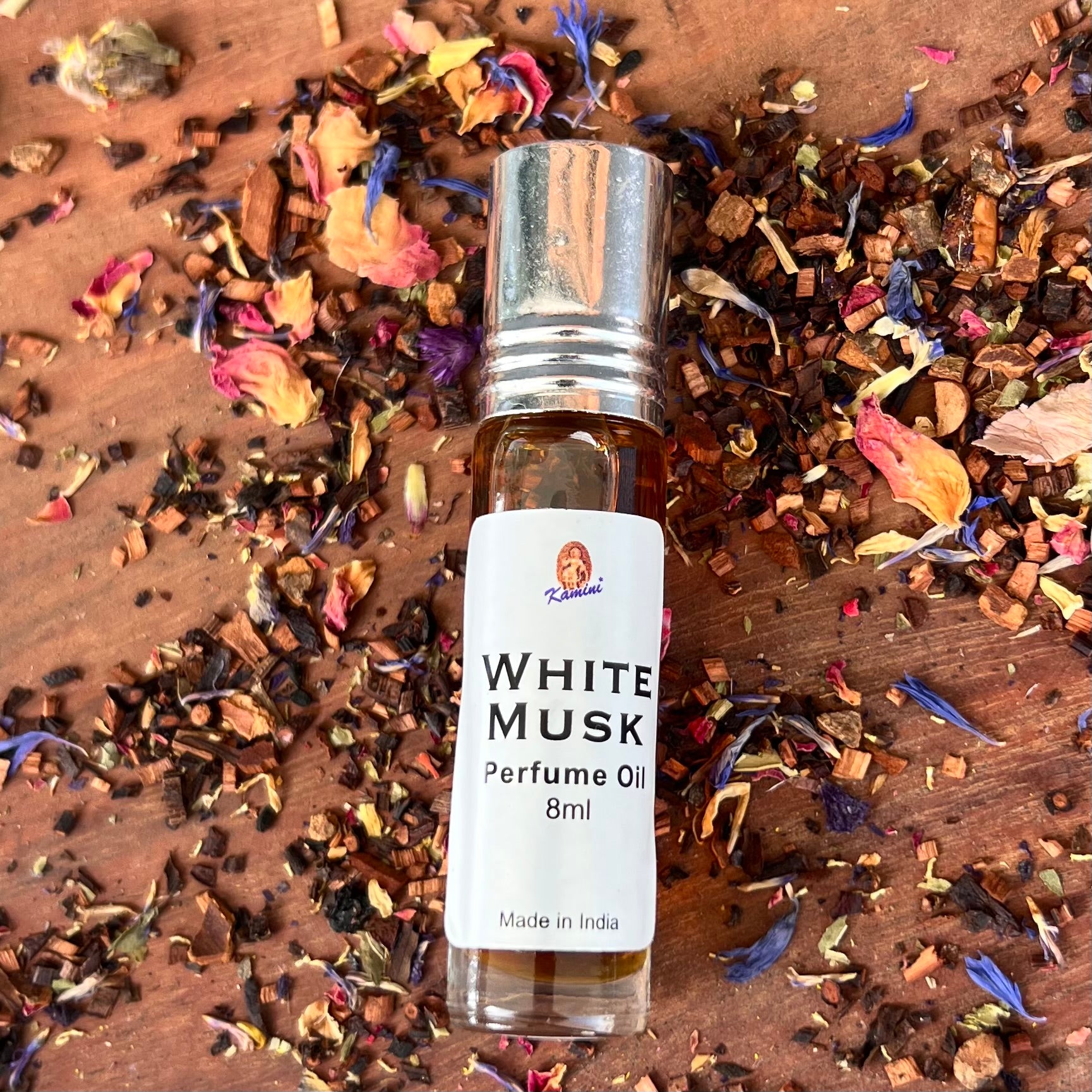 White Musk Kamini Perfume Roll On Oil 8ml