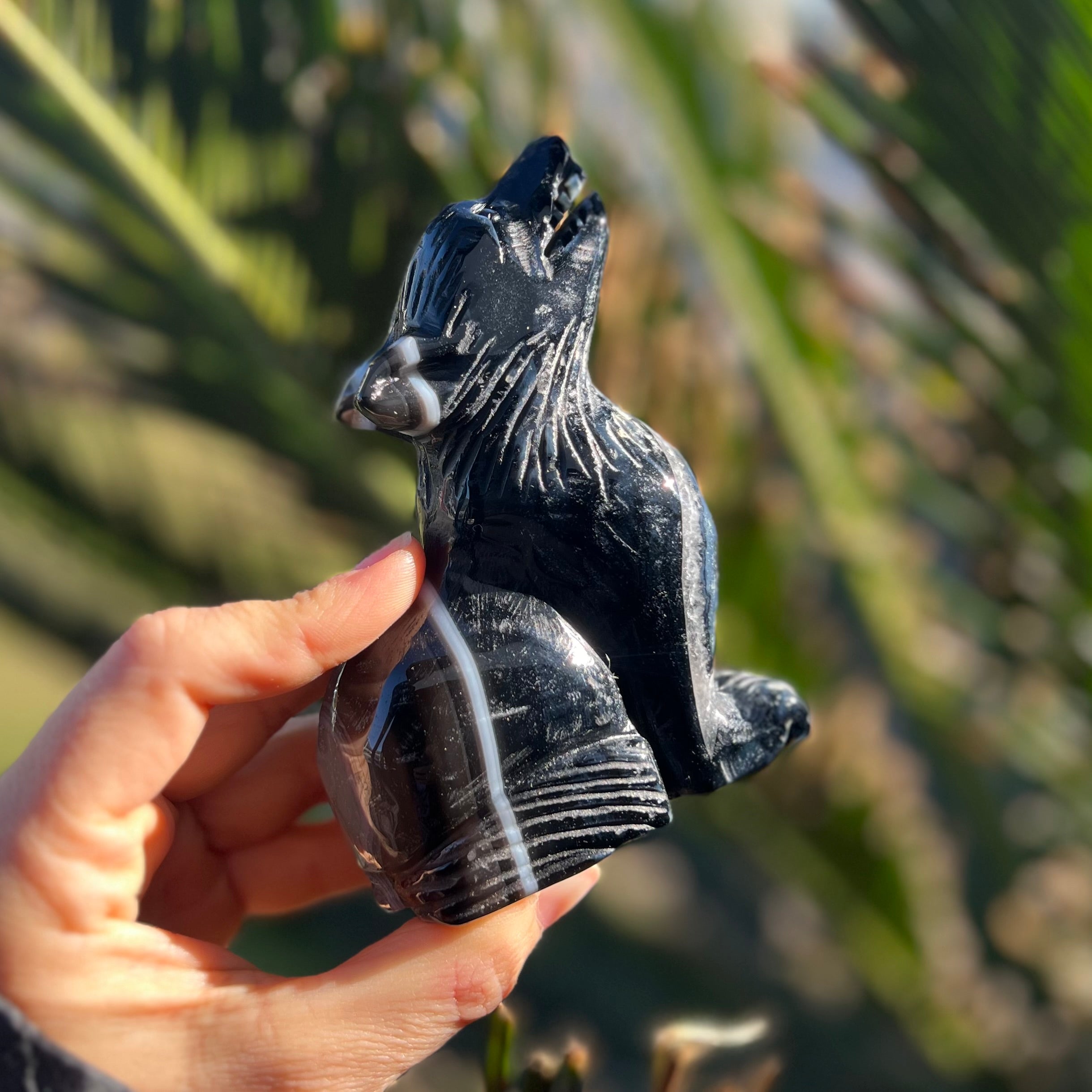 Black Agate ~ Wolf Carving ~ Large