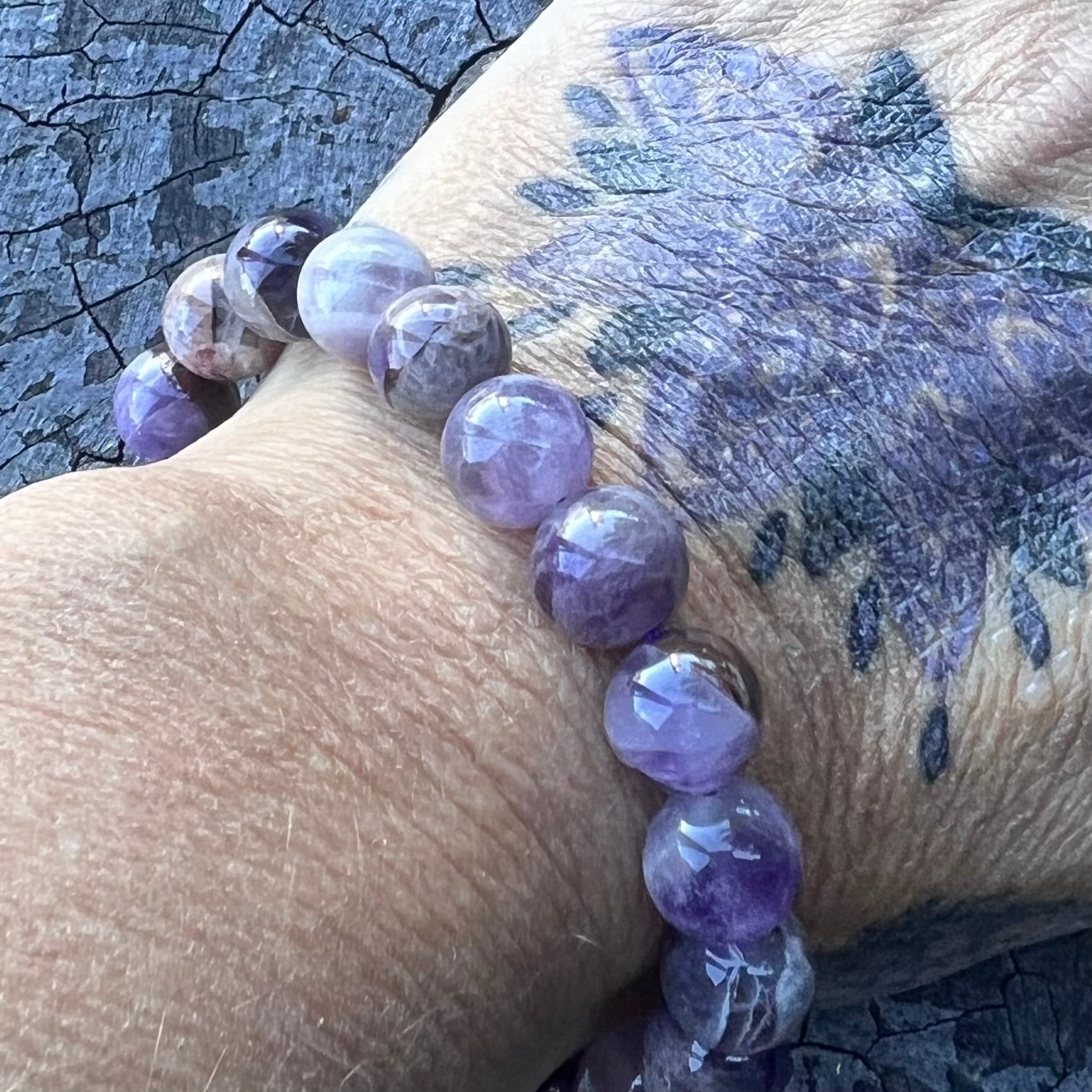 Dog Tooth Amethyst Beaded Bracelet