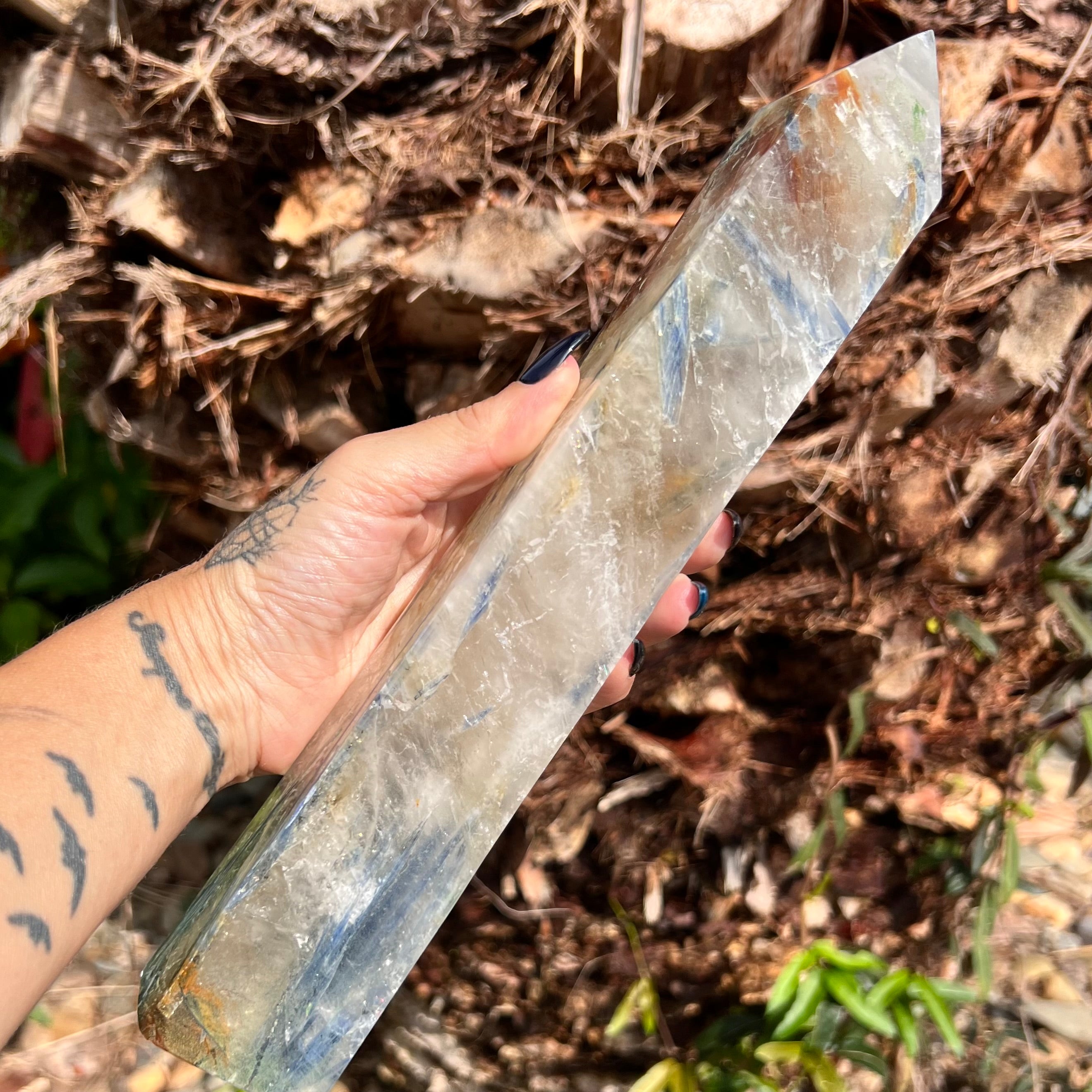 Blue Kyanite in Quartz Tower