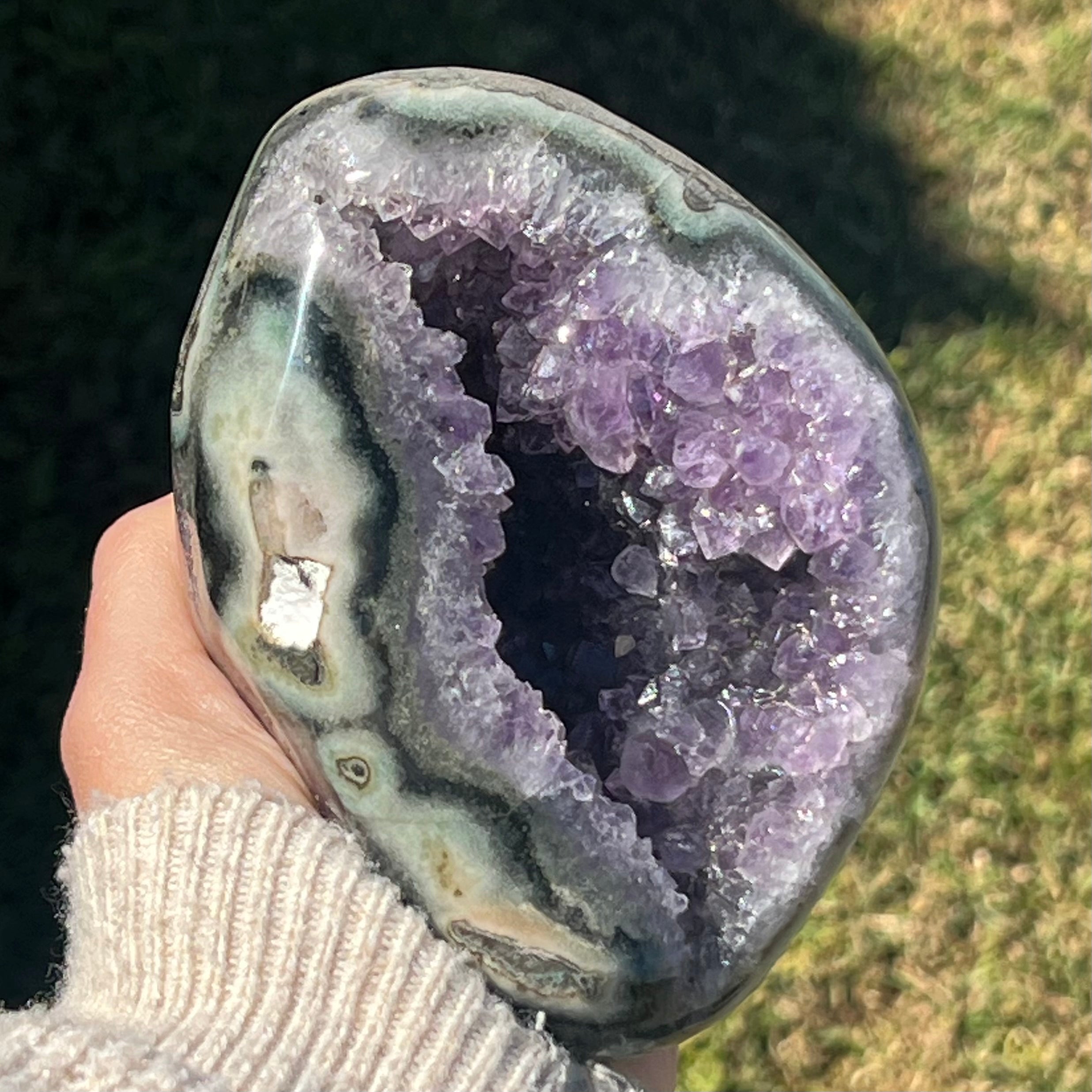 Amethyst Geode Cave