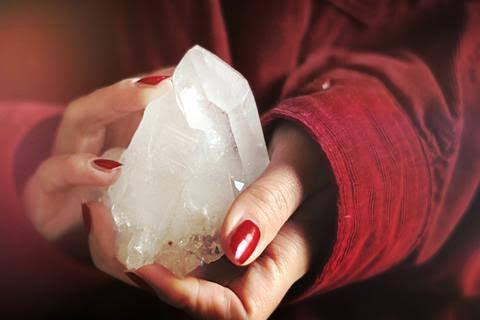 The Power of Breath in Meditation: Unlocking Inner Clarity and Balance - Muse Crystals & Mystical Gifts