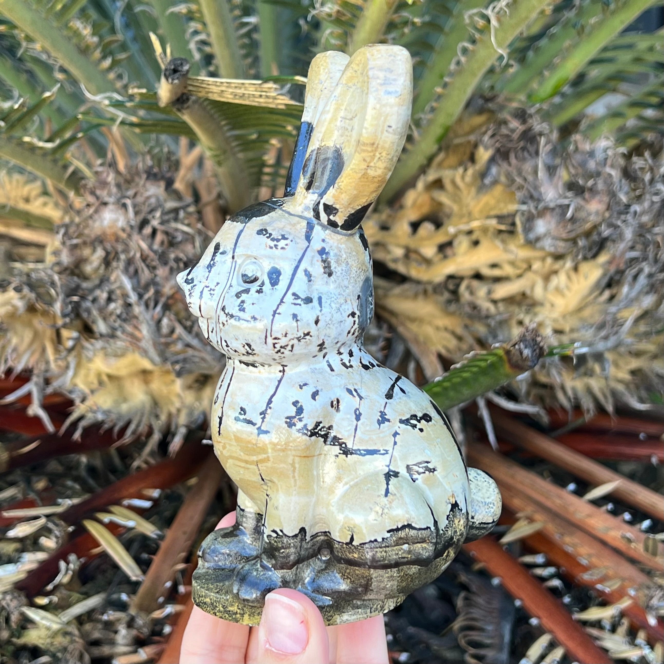 Septarian Rabbit Carving