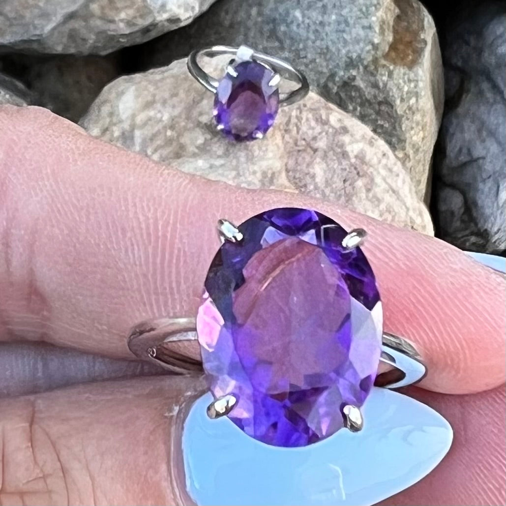 Amethyst Sterling Silver Ring ~ 11