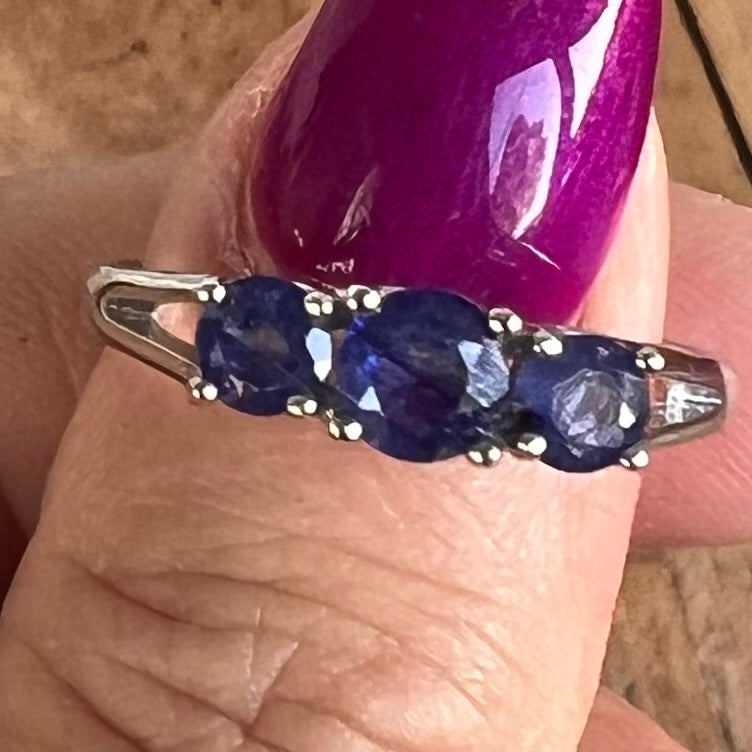 Blue Sapphire Ring size 7