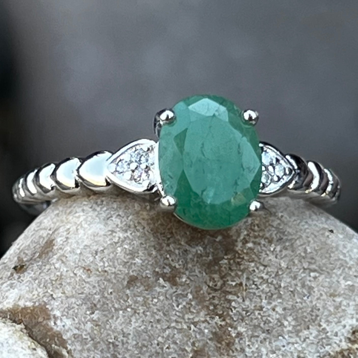 Emerald~ Sterling Silver Ring ~ size 7