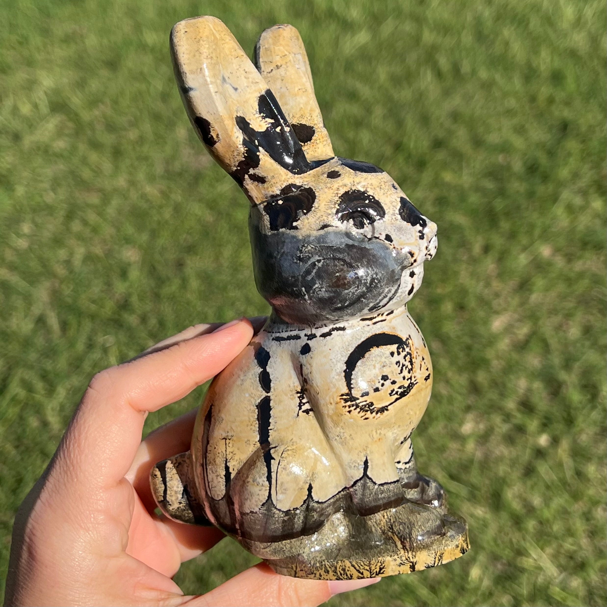Septarian Rabbit Carving