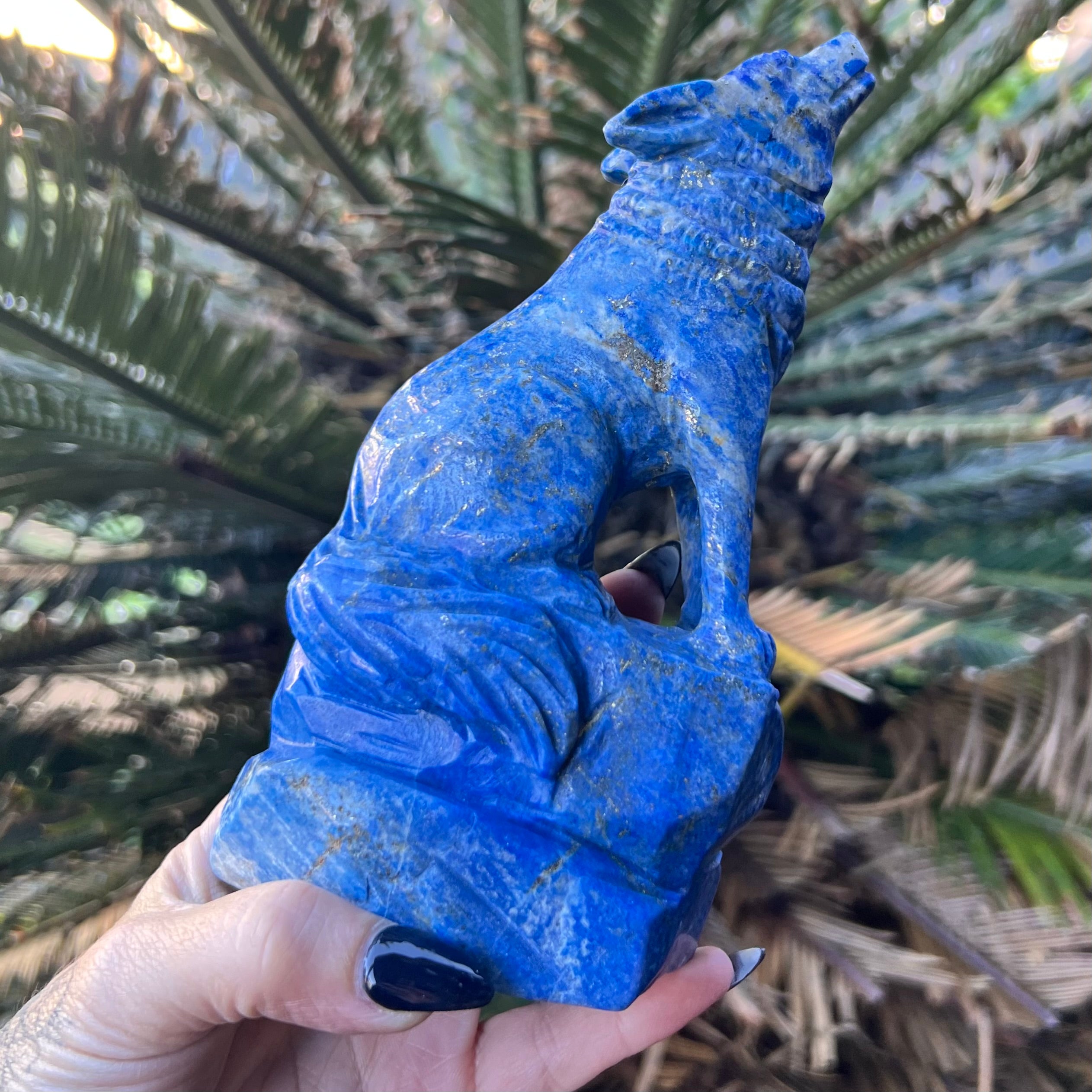 Lapis Lazuli ~ Howling Wolf Carving