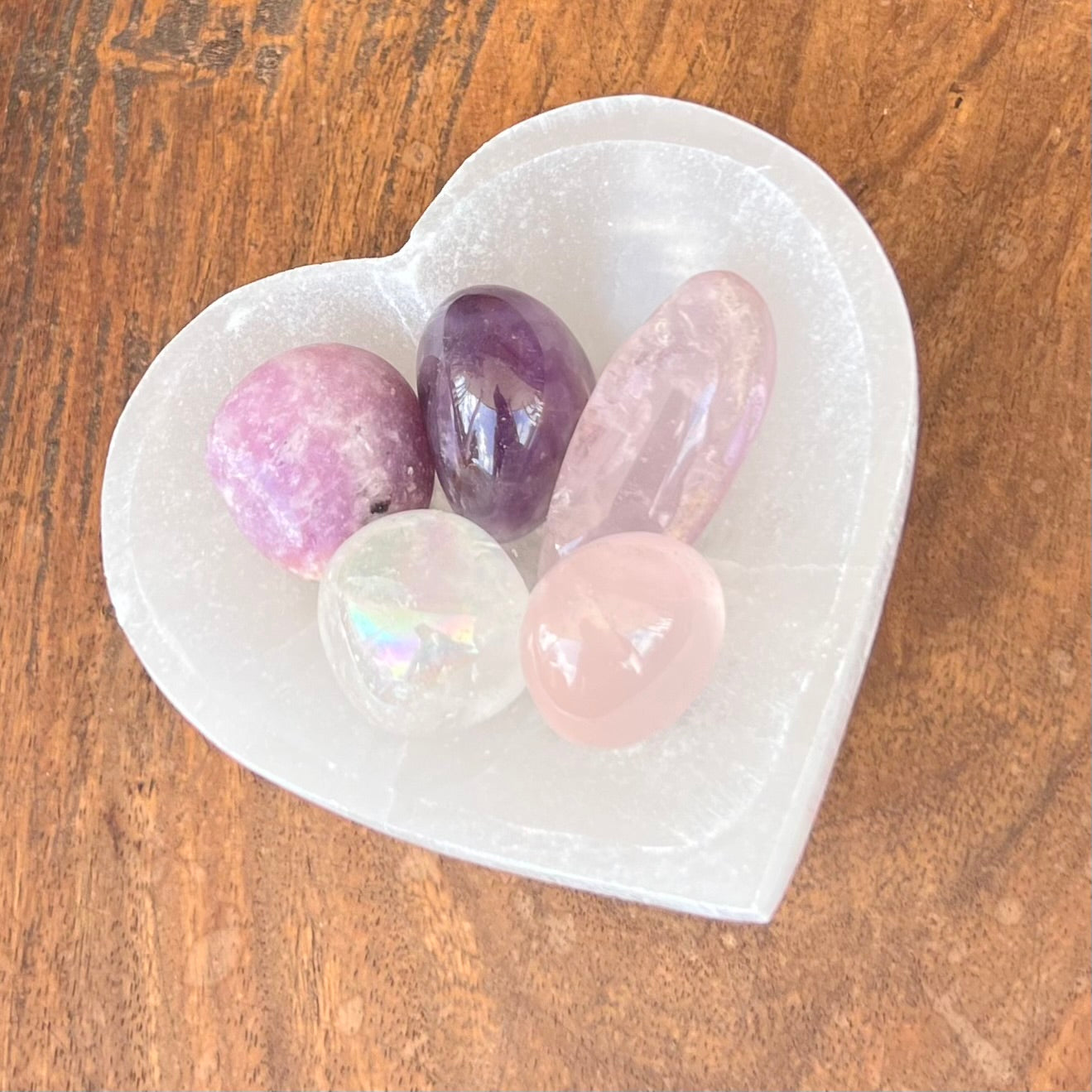 Selenite Cleansing & Charging Heart Bowl Medium