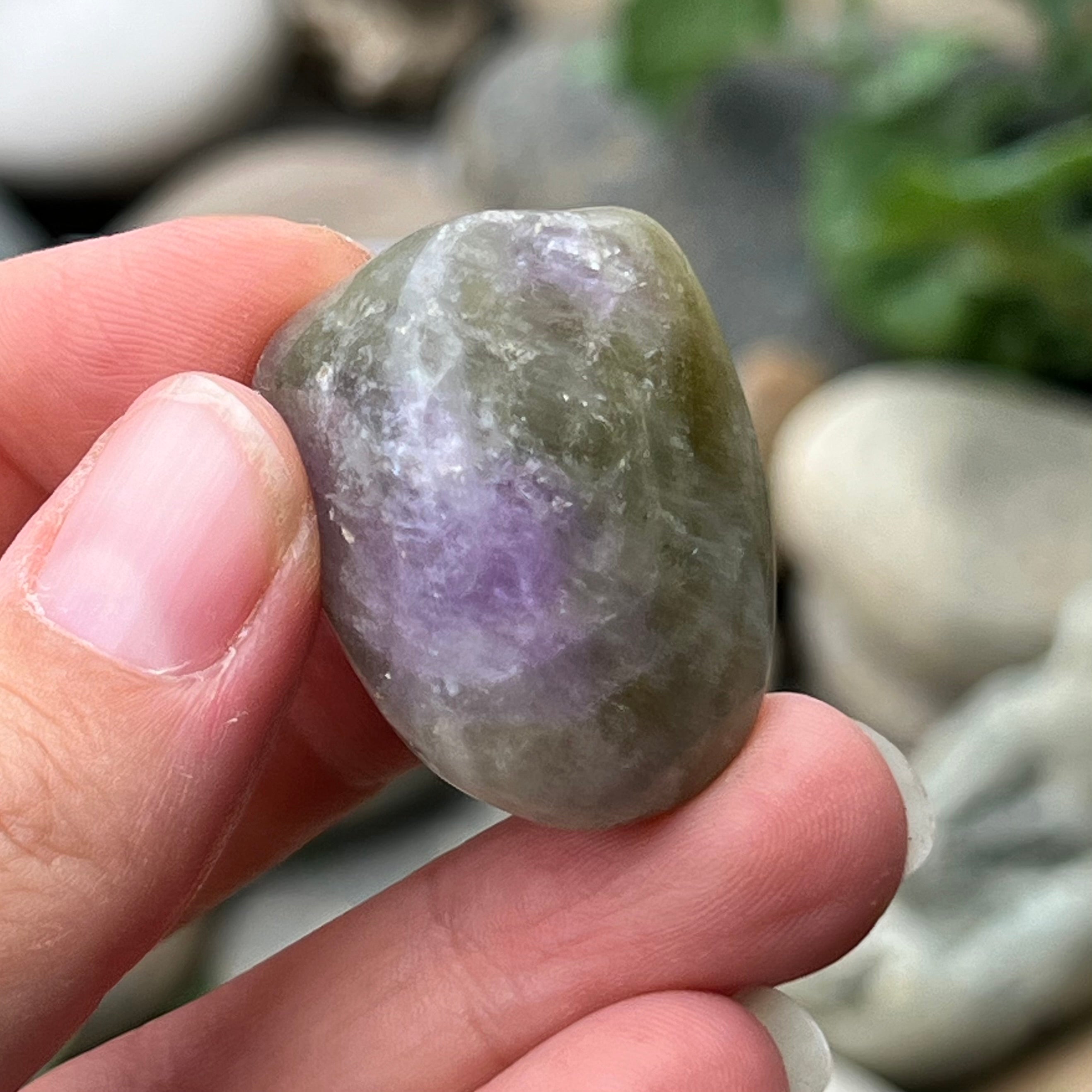 Amegreen  ~ Specialty Boxed Crystal