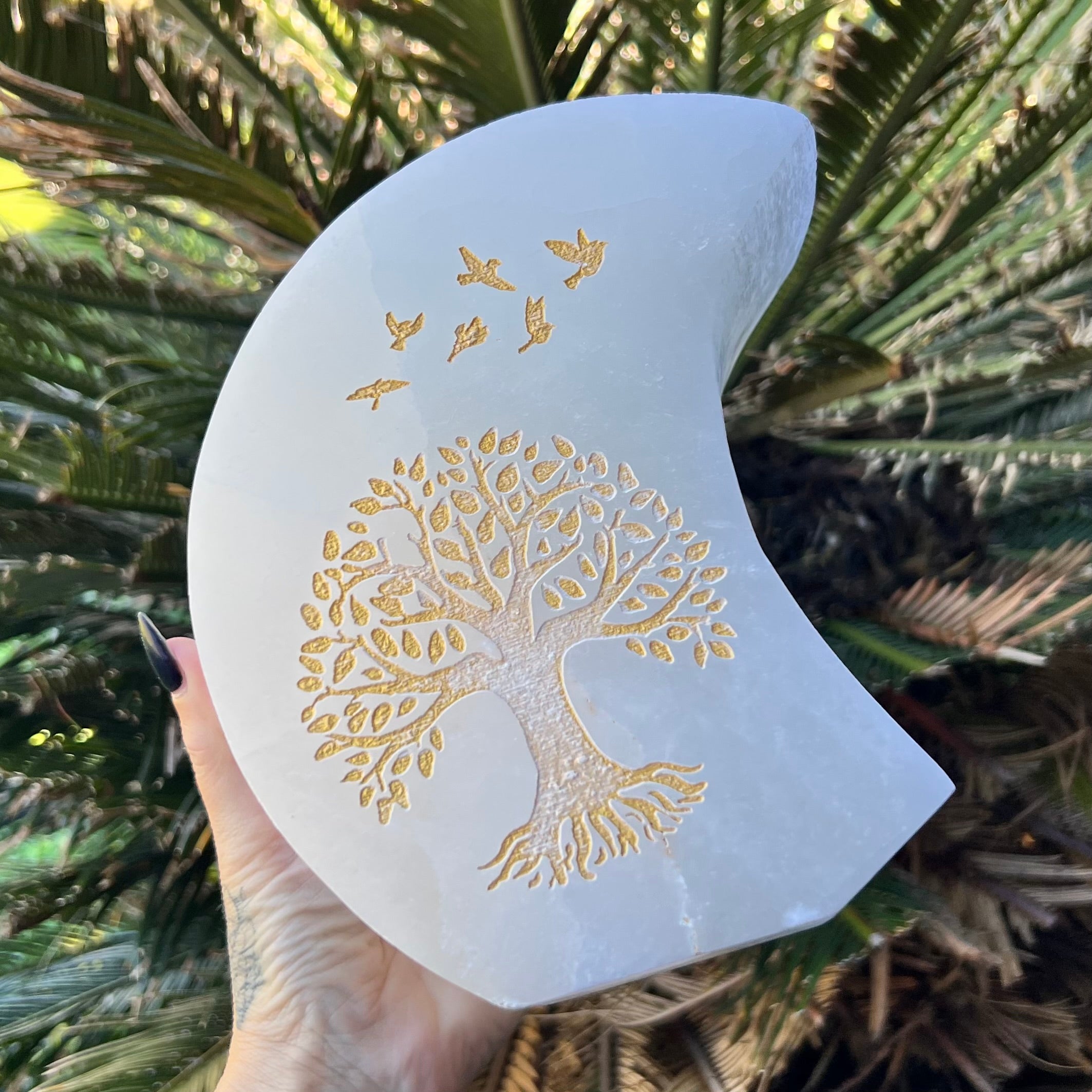 Selenite Cleansing & Charging ~ Crescent Moon Lamp