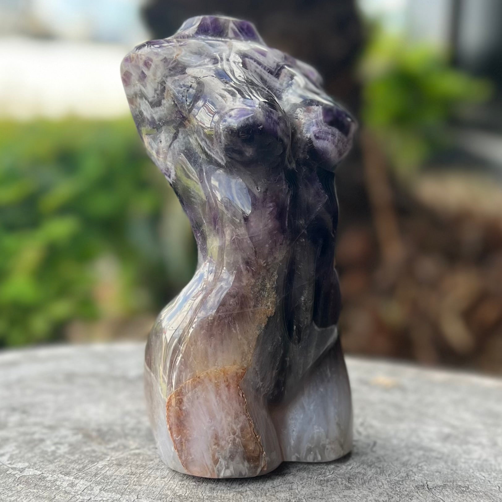 Chevron Amethyst Lady Body Carving