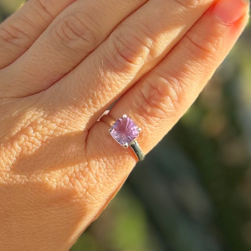 Amethyst Sterling Silver Ring ~ 7