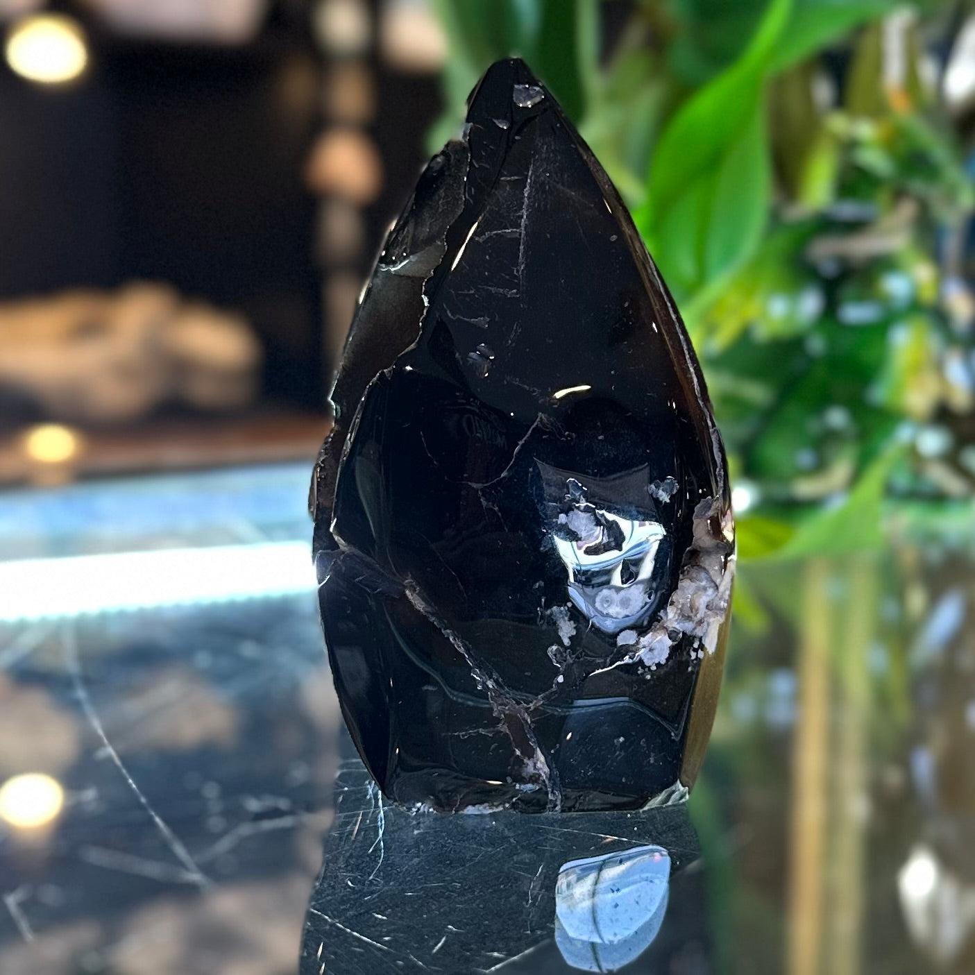 Black Flower Agate Carving