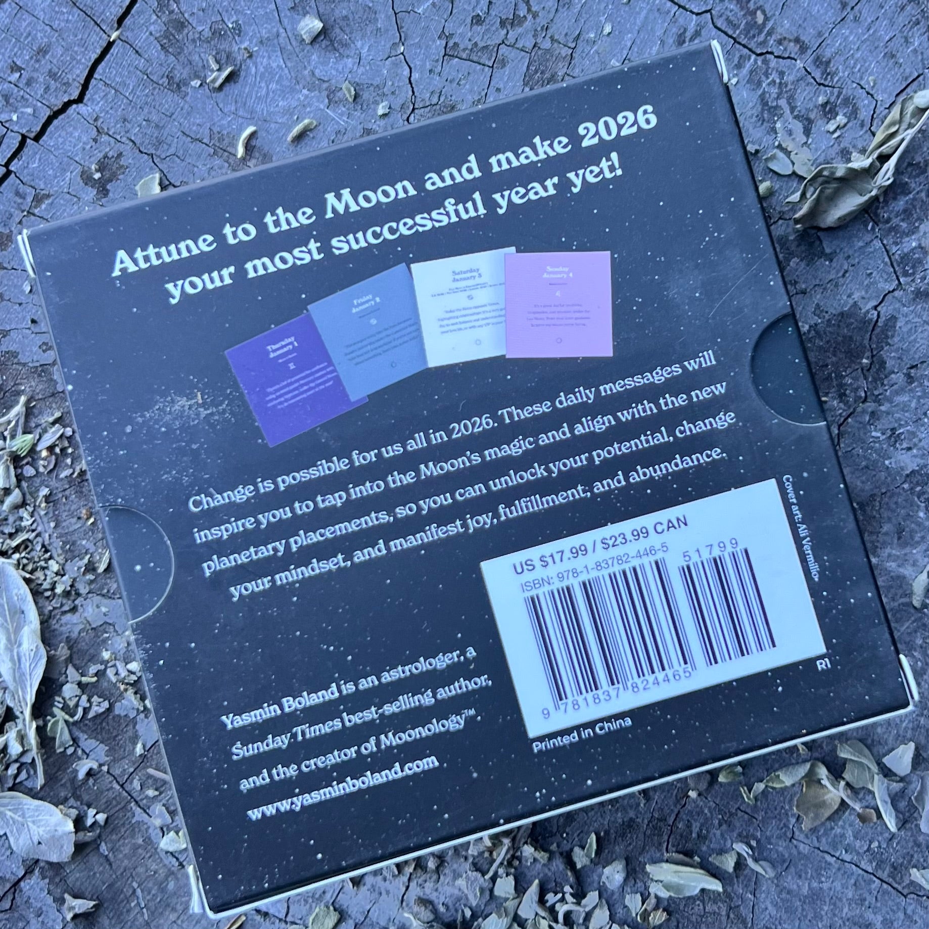 Moonology Desk Calendar ~ 2026