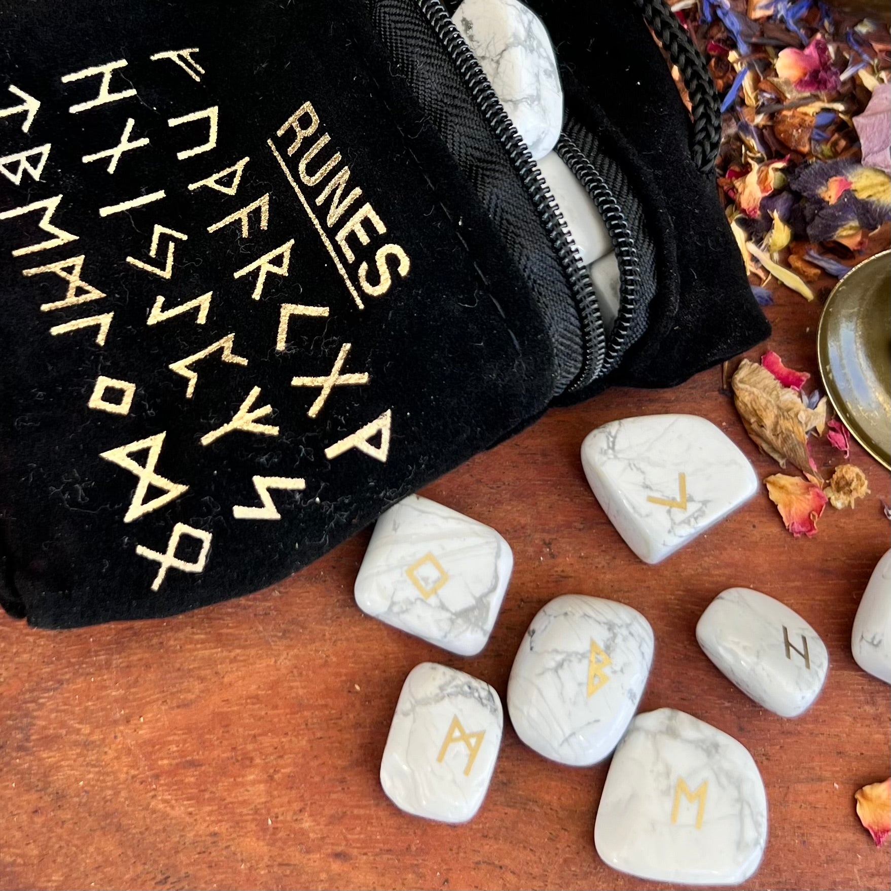 Runes ~ Howlite