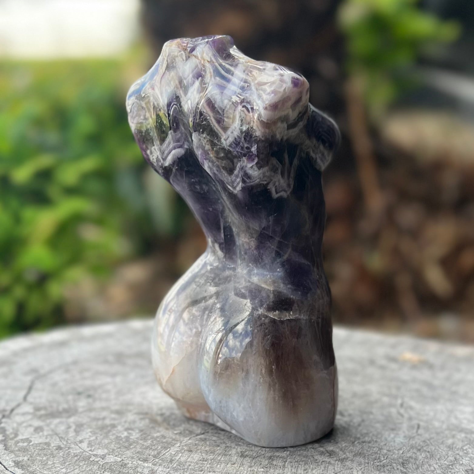 Chevron Amethyst Lady Body Carving