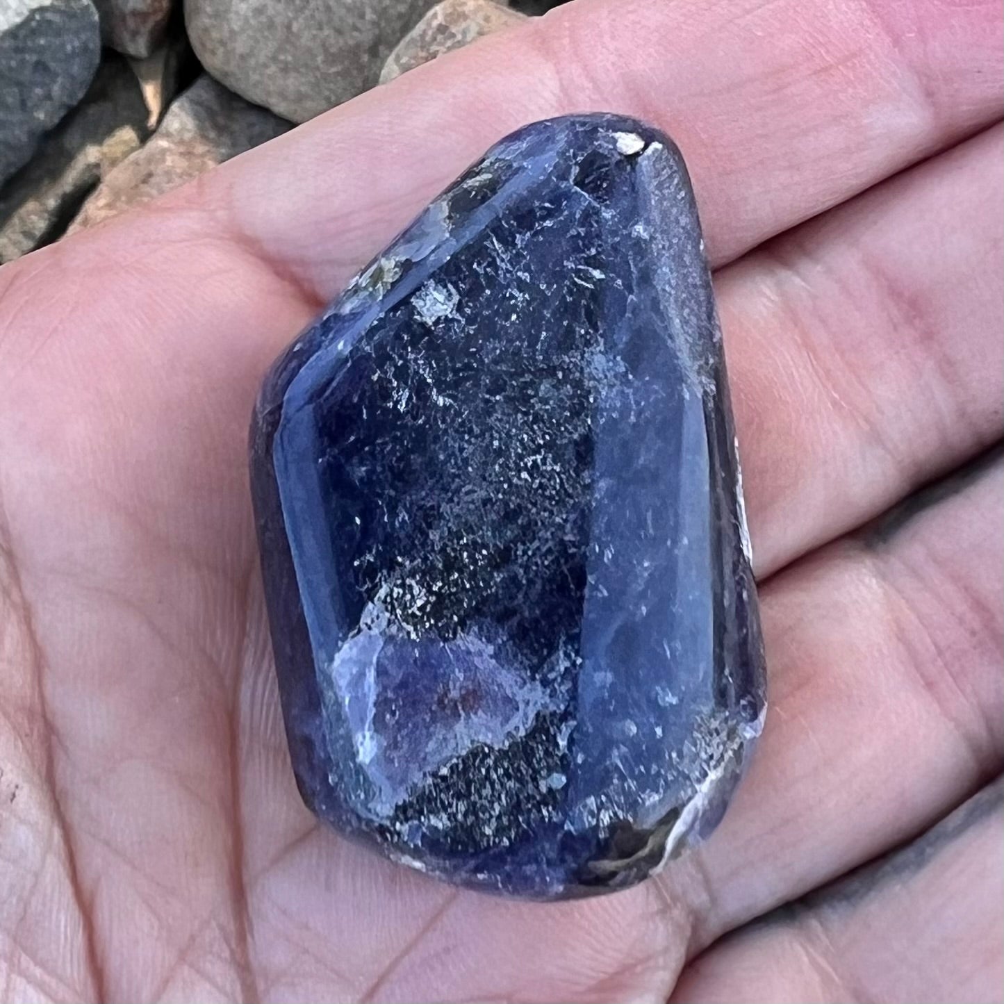 Iolite Tumble
