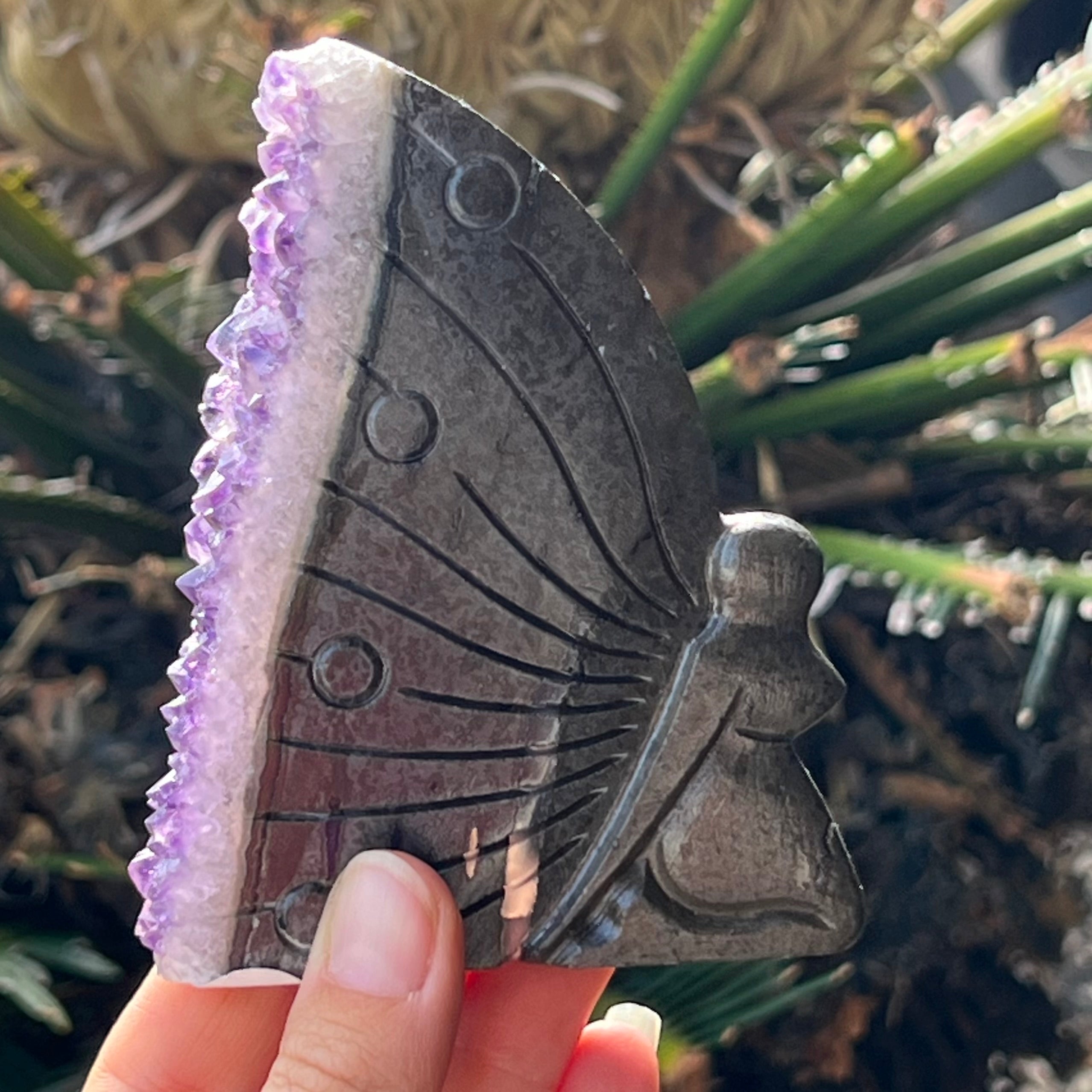 Amethyst Butterfly Carving (2)