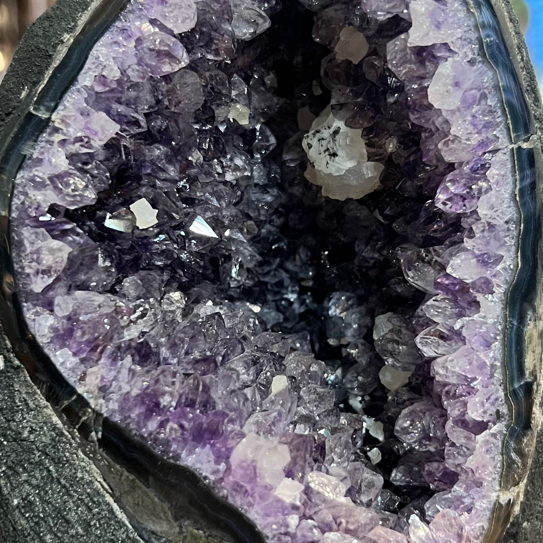 Amethyst Geode Cave