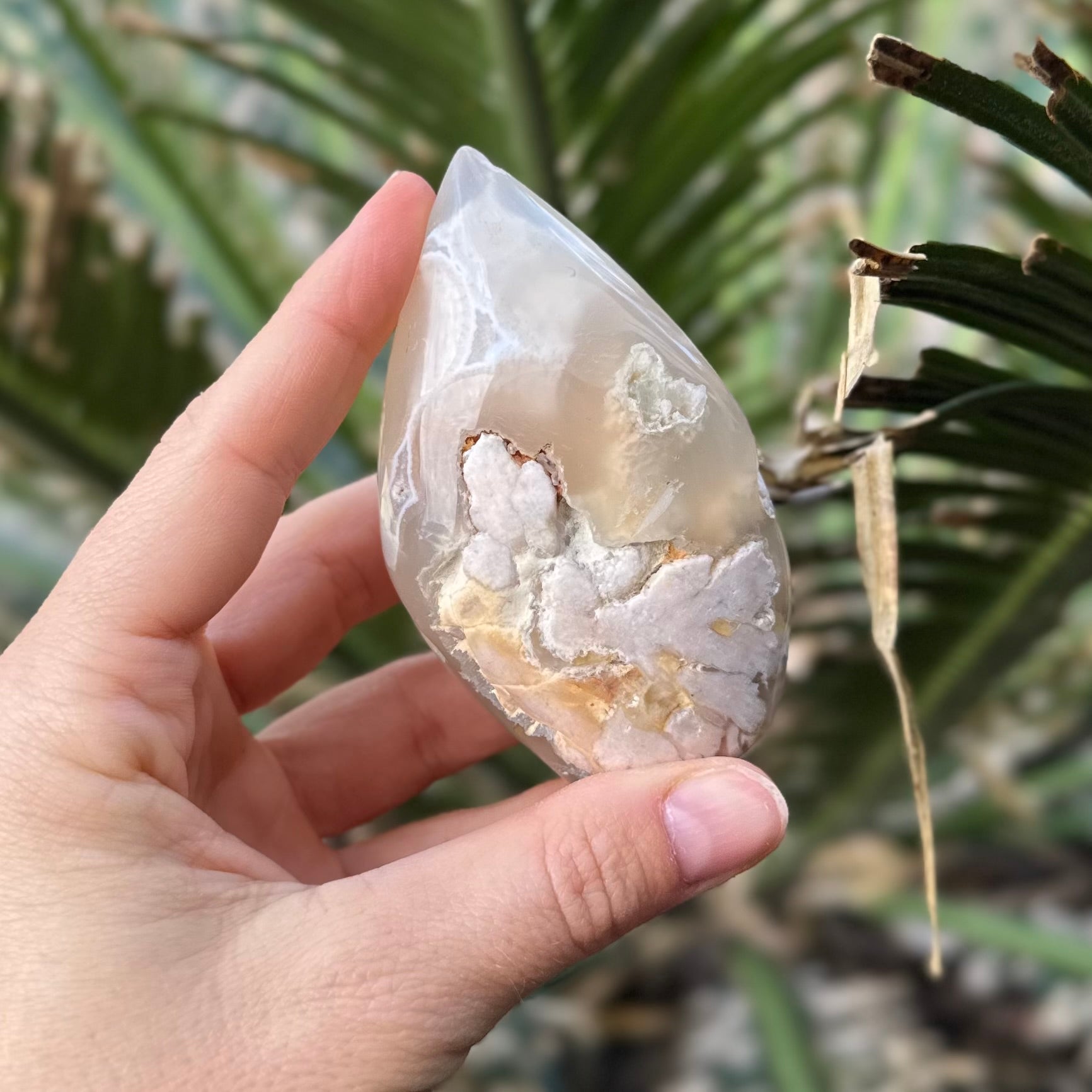 Flower Agate Carving