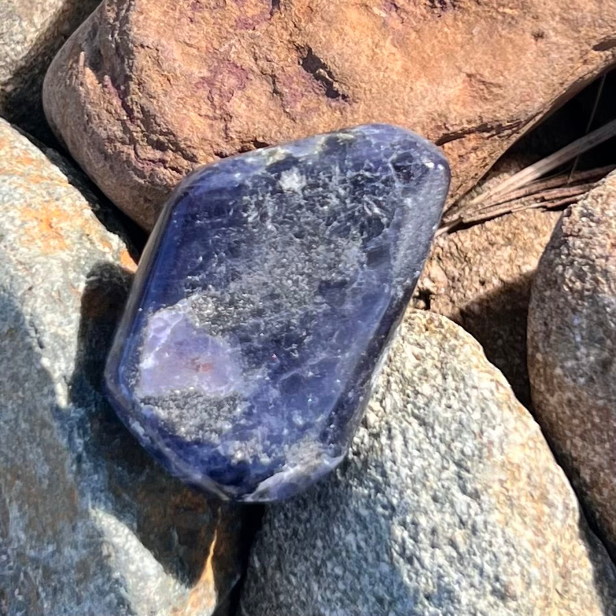 Iolite Tumble