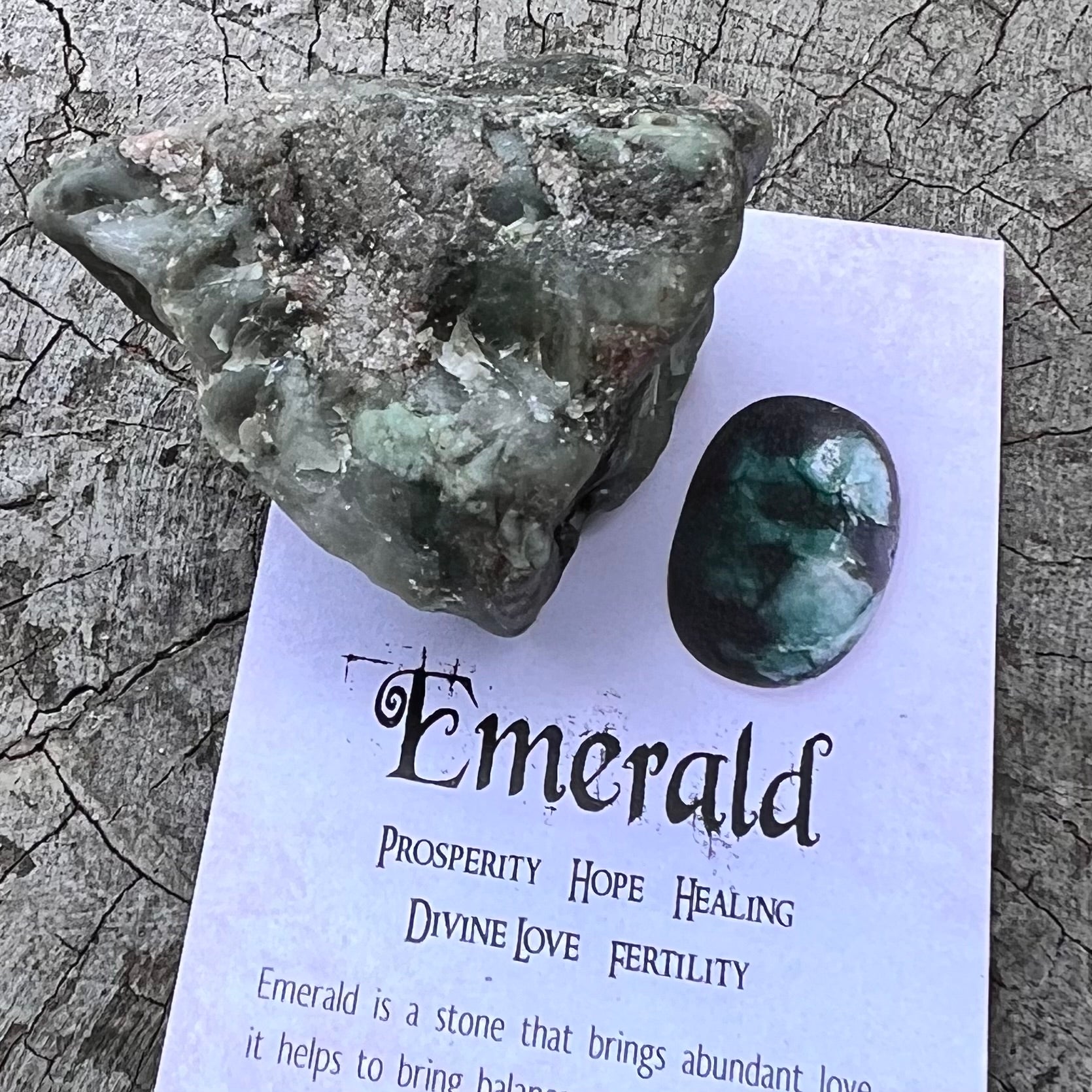Raw Emerald on Matrix