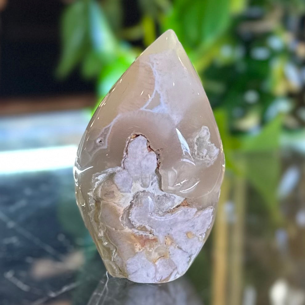 Flower Agate Carving