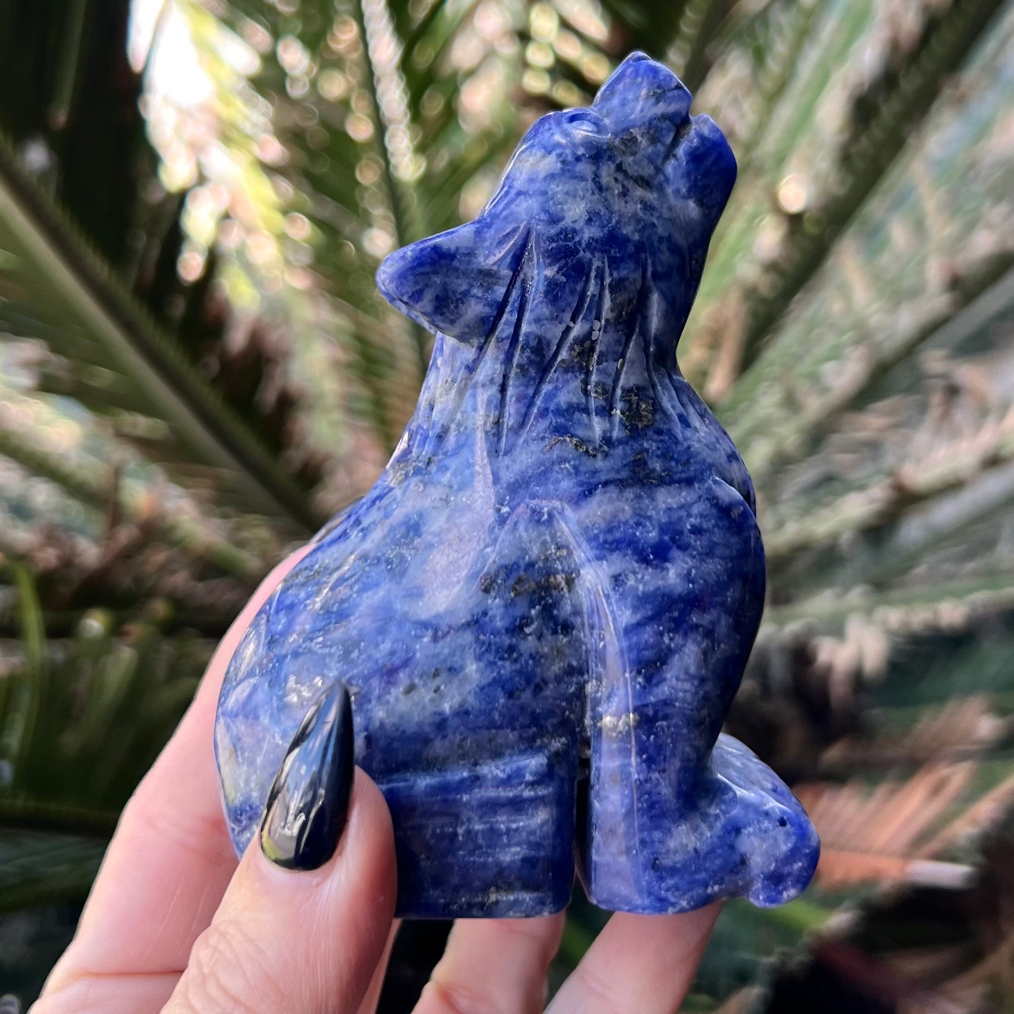 Lapis Lazuli ~ Howling Wolf Carving