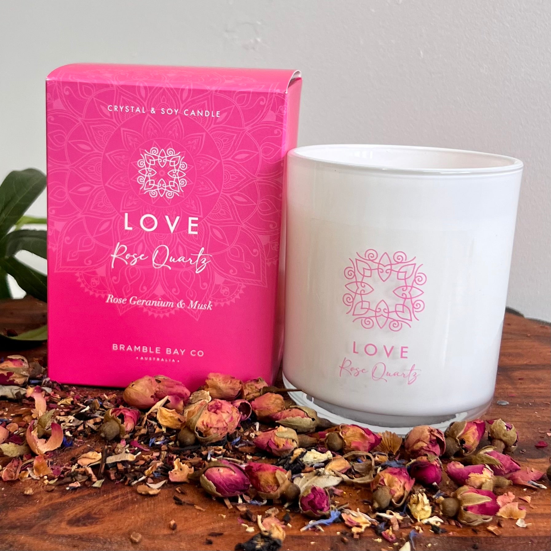 Boho Crystal Love Candle ~ Rose Quartz ~ 
Rose Geranium & Musk