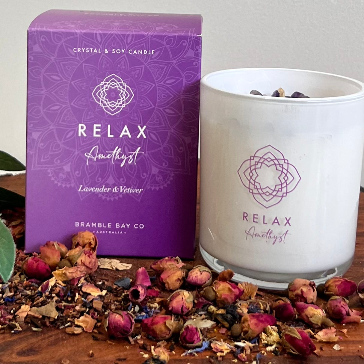 Boho Crystal Relax Candle ~
Amethyst ~ Lavender & Vetiver