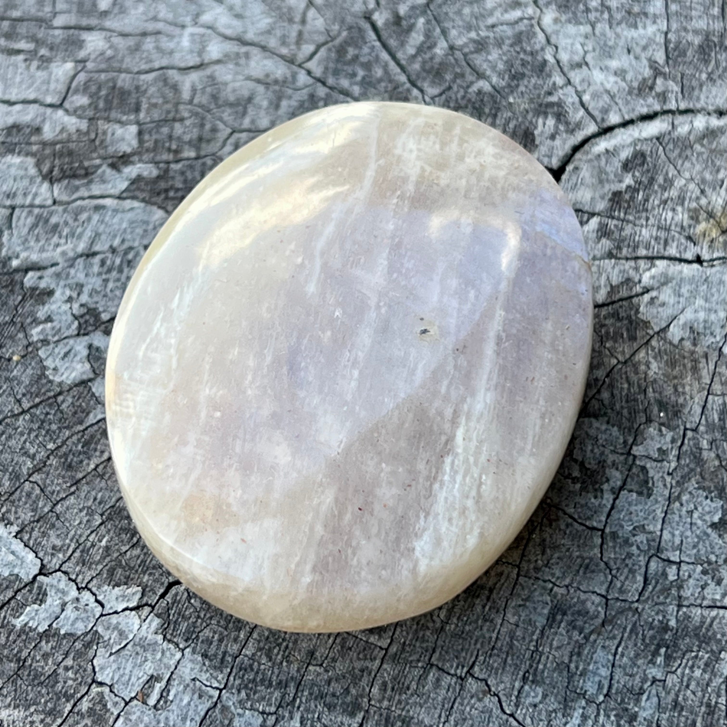 Moonstone Palm Stone