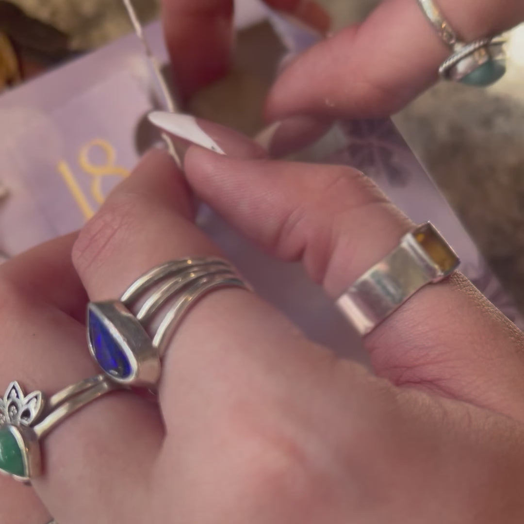 Unboxing the 2024 Crystal Advent Calendar by Muse Crystals Video | Muse Crystals & Mystical Gifts